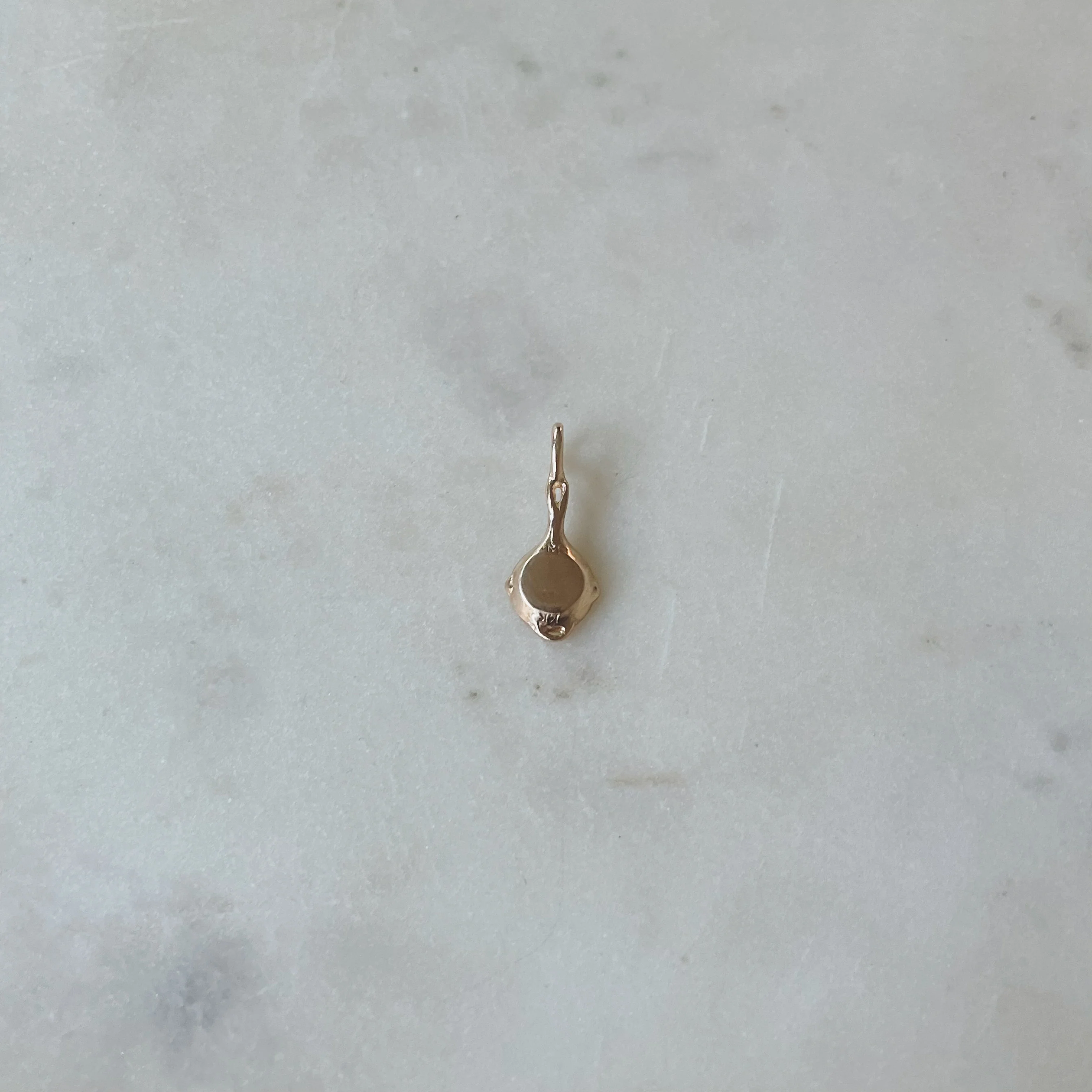 14K GOLD CAST IRON SKILLET PENDANT - Image 4