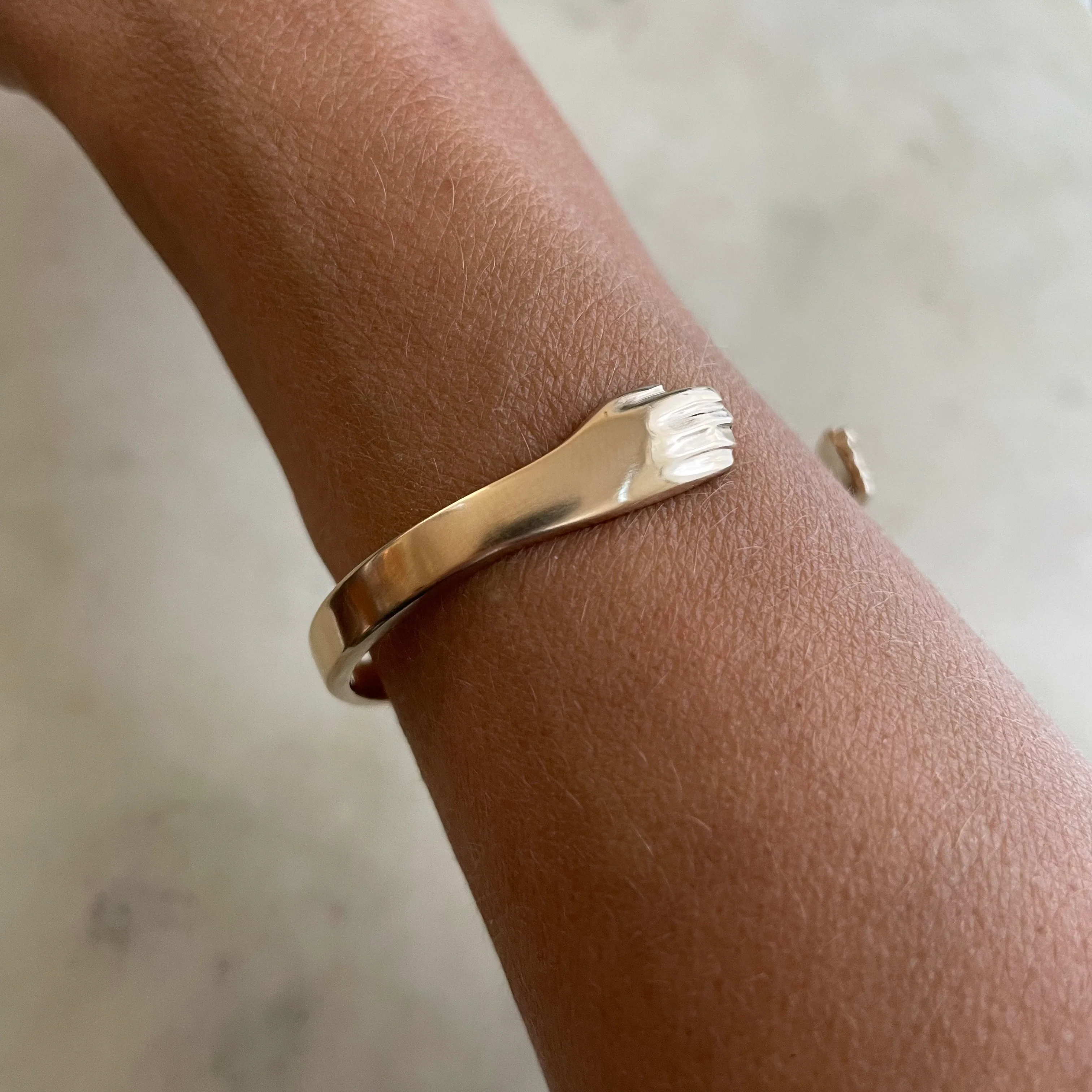 14K GOLD HUG CUFF - Image 5