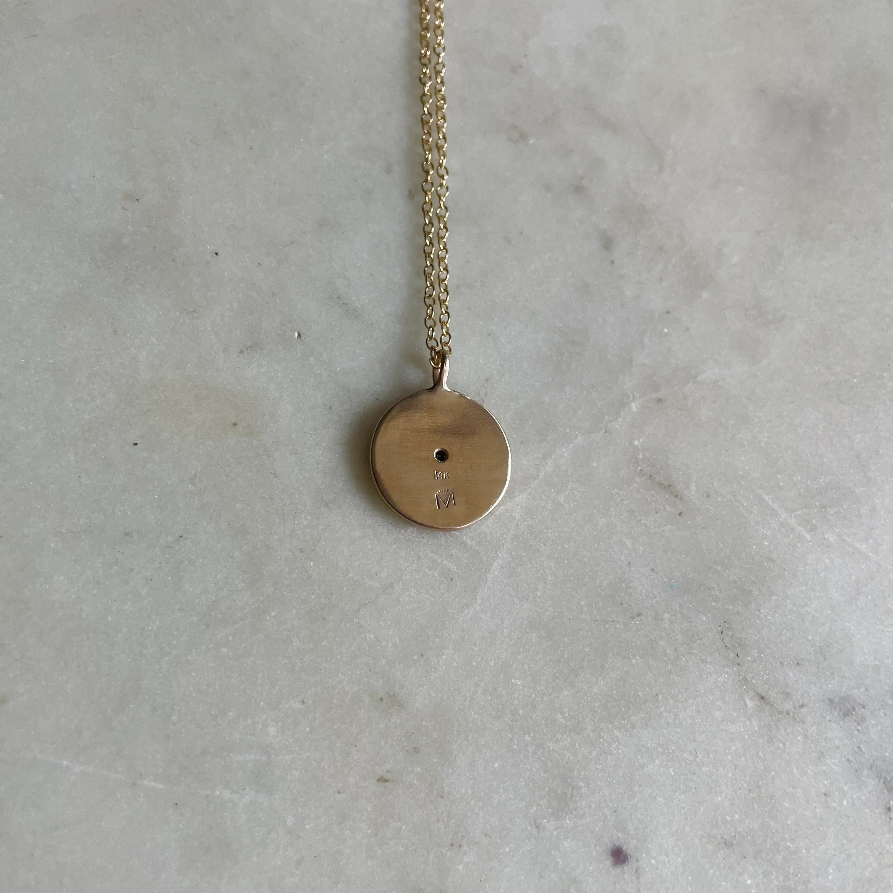 14K GOLD MINIMAL CIRCLE STONE PENDANT - Image 4