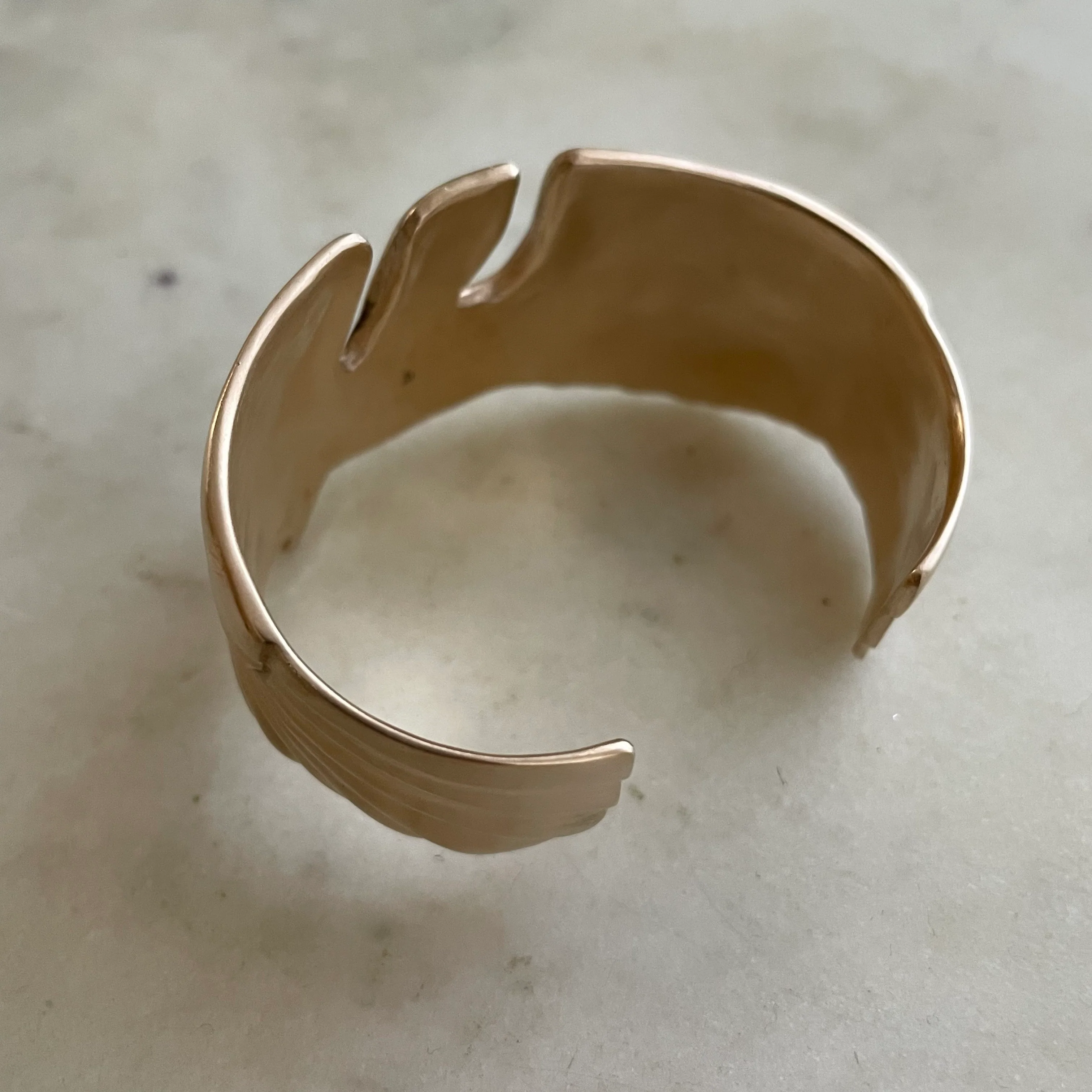 14K GOLD PELICAN CUFF - Image 5