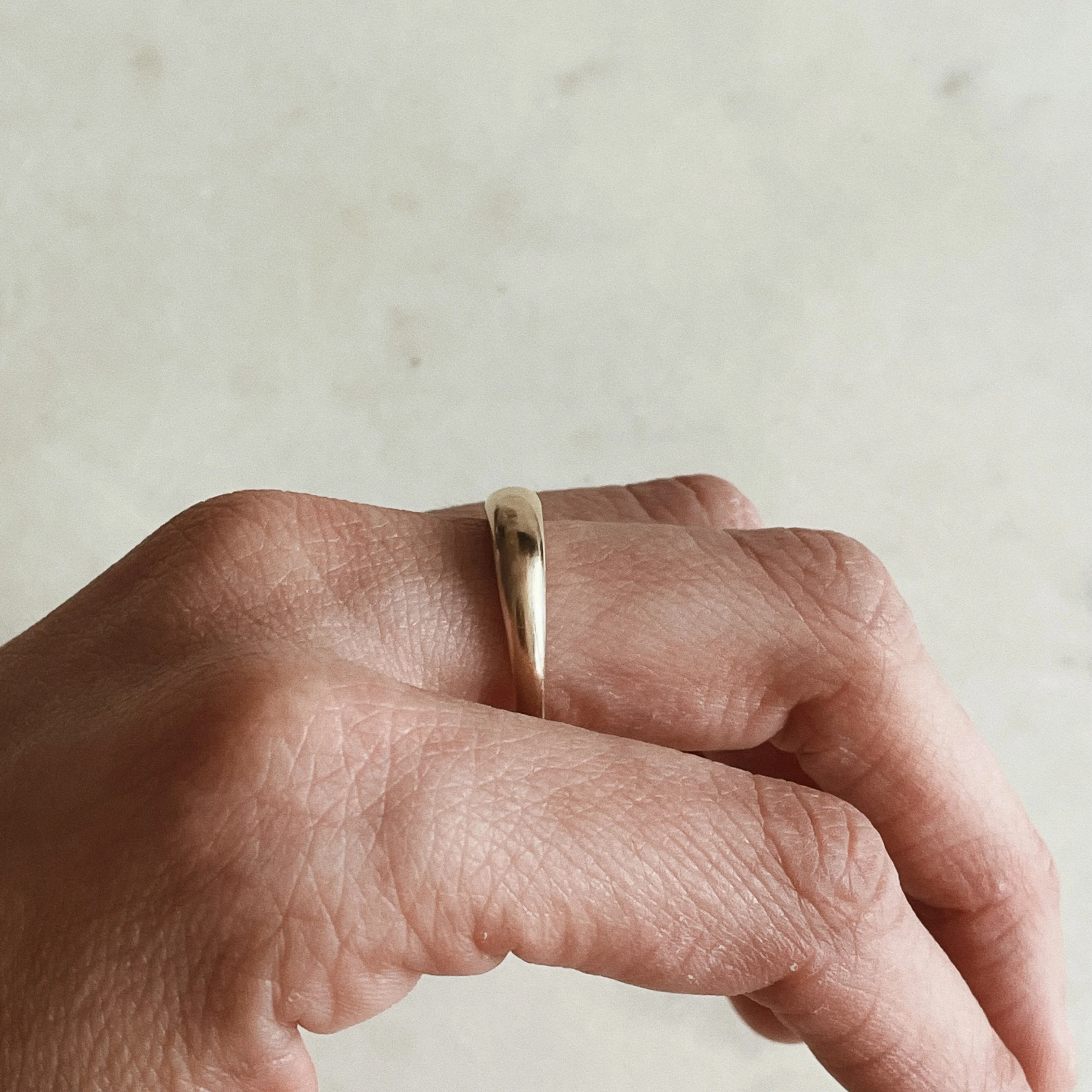 14K GOLD PETITE AMANDA RING - Image 5