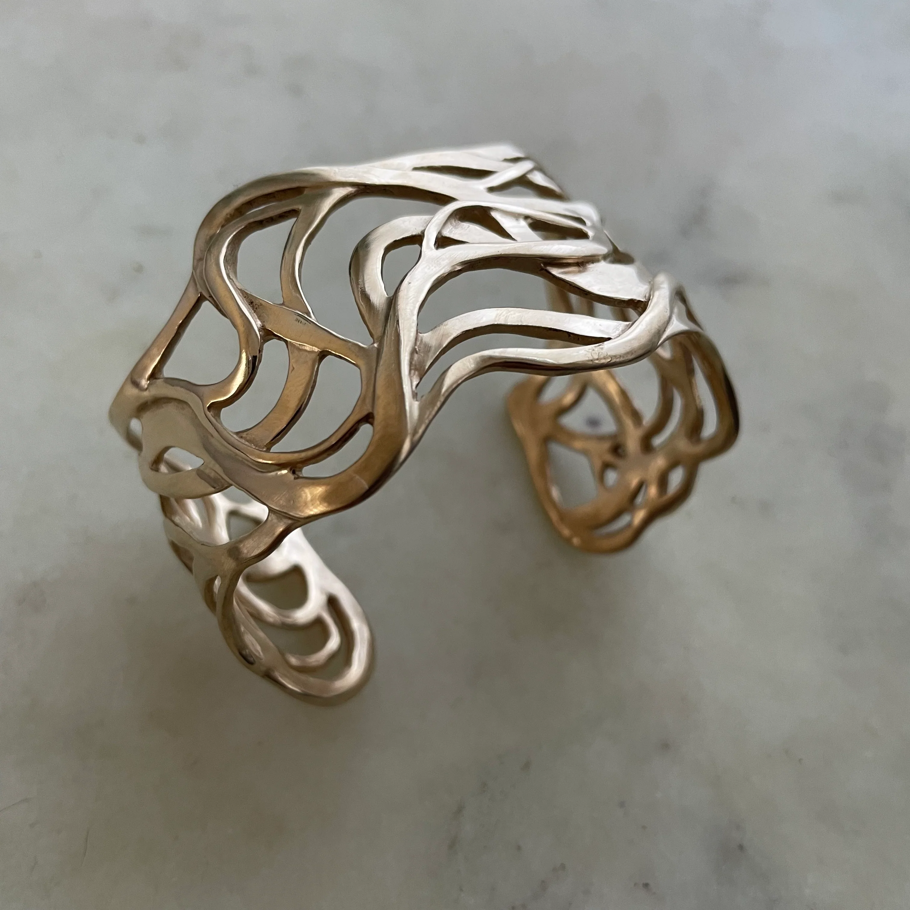 14K GOLD RIVER CUFF - Image 4
