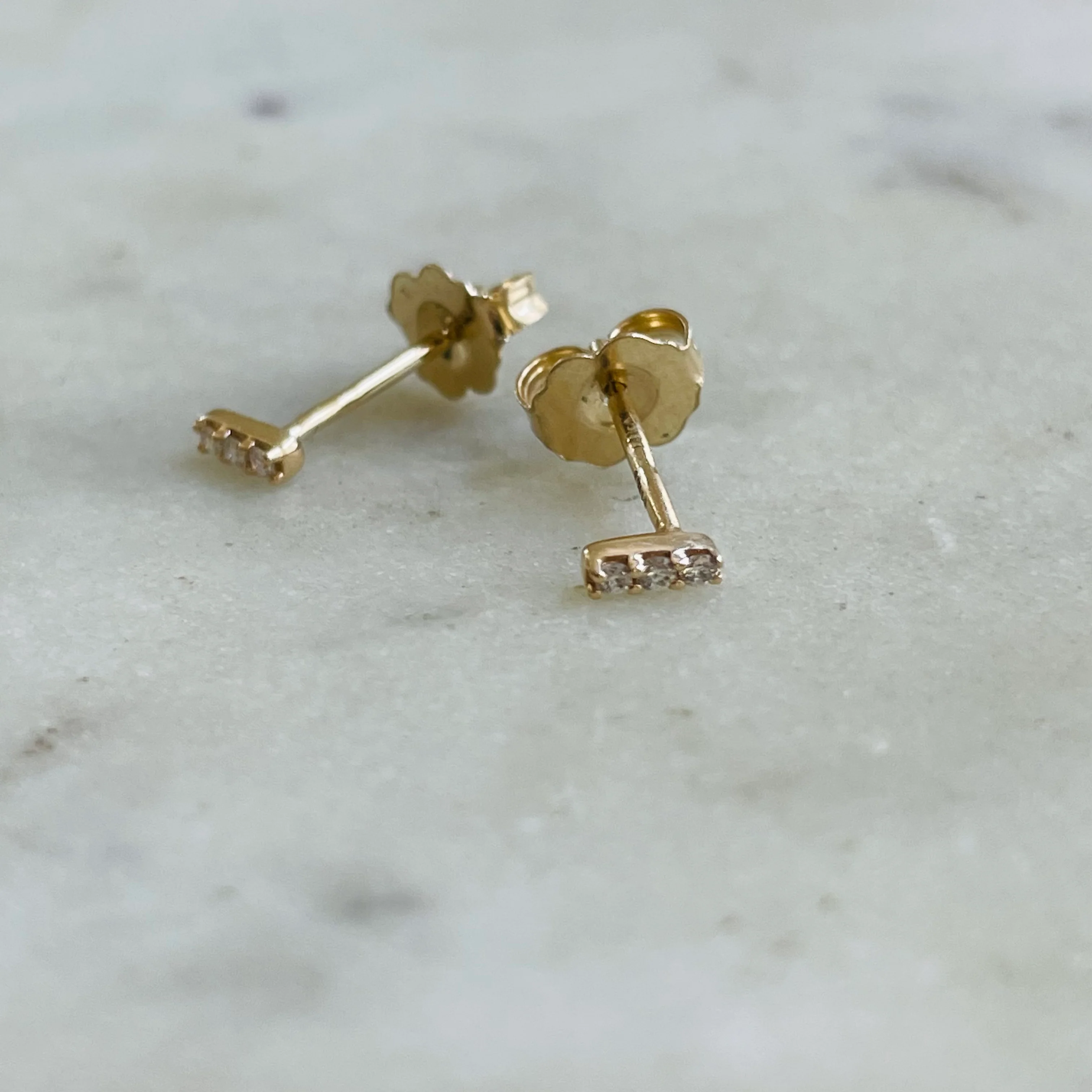 14K GOLD STUDS — BAR WITH DIAMONDS - Image 3