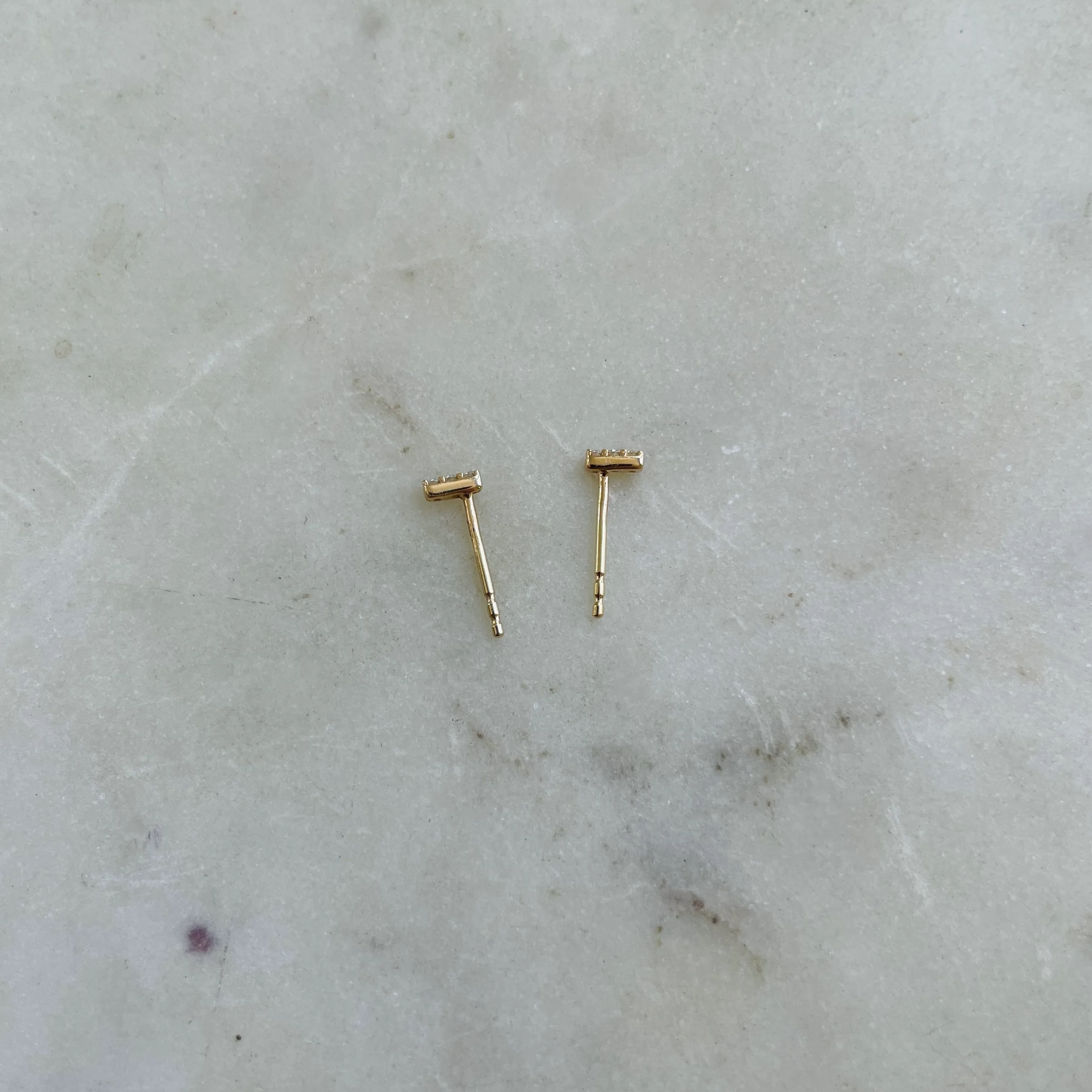 14K GOLD STUDS — BAR WITH DIAMONDS - Image 4