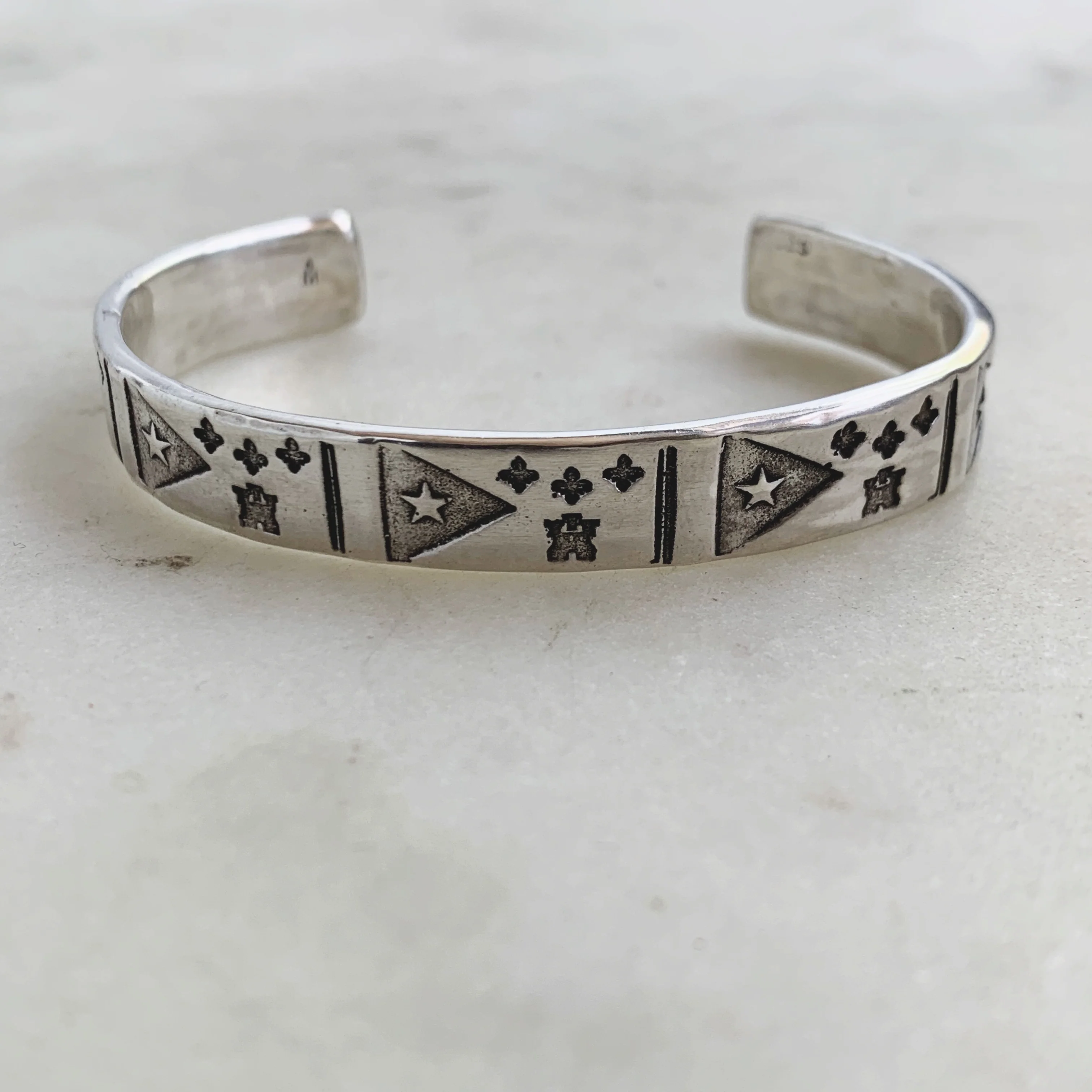 ACADIAN FLAG CUFF - Image 6