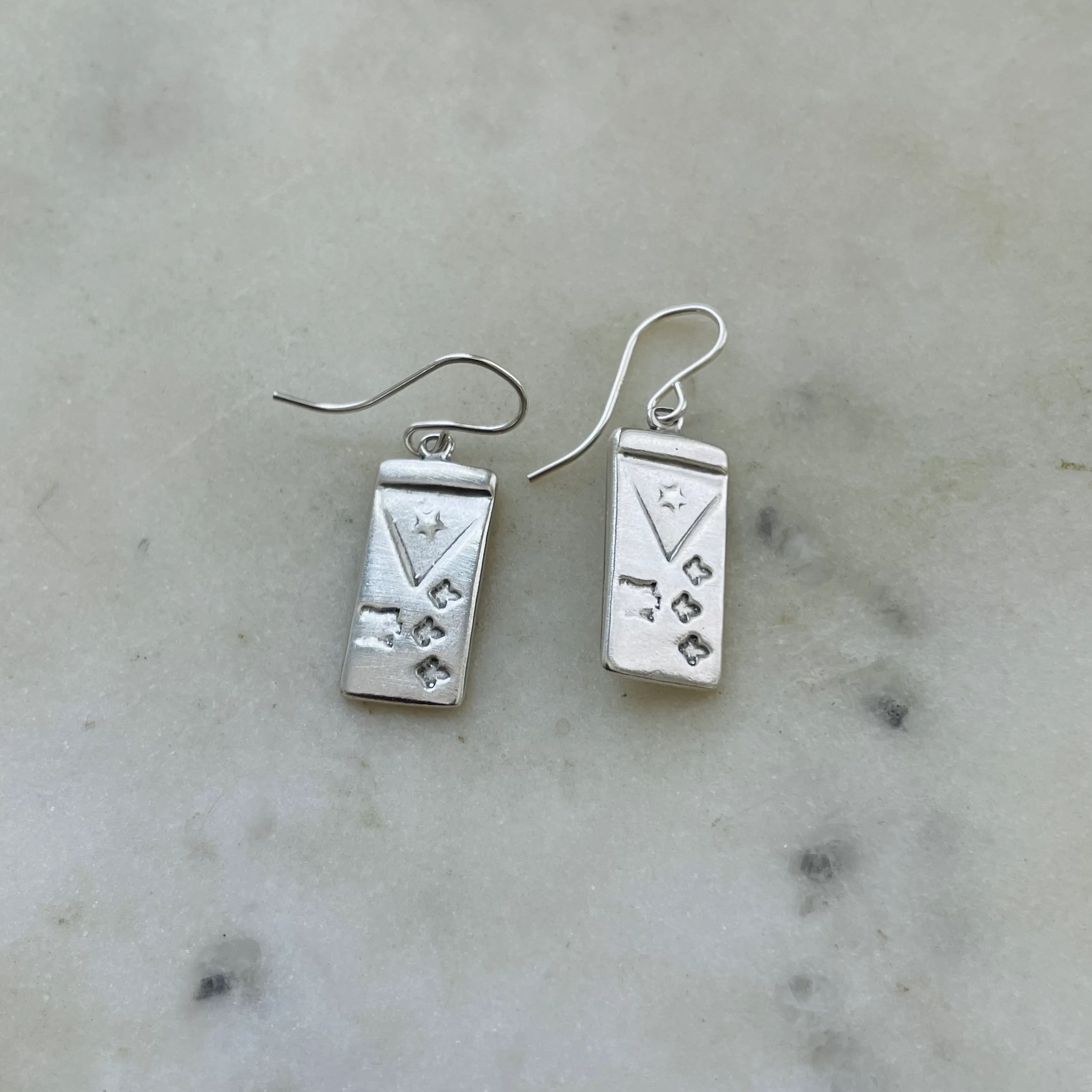 ACADIAN FLAG EARRINGS - Image 4