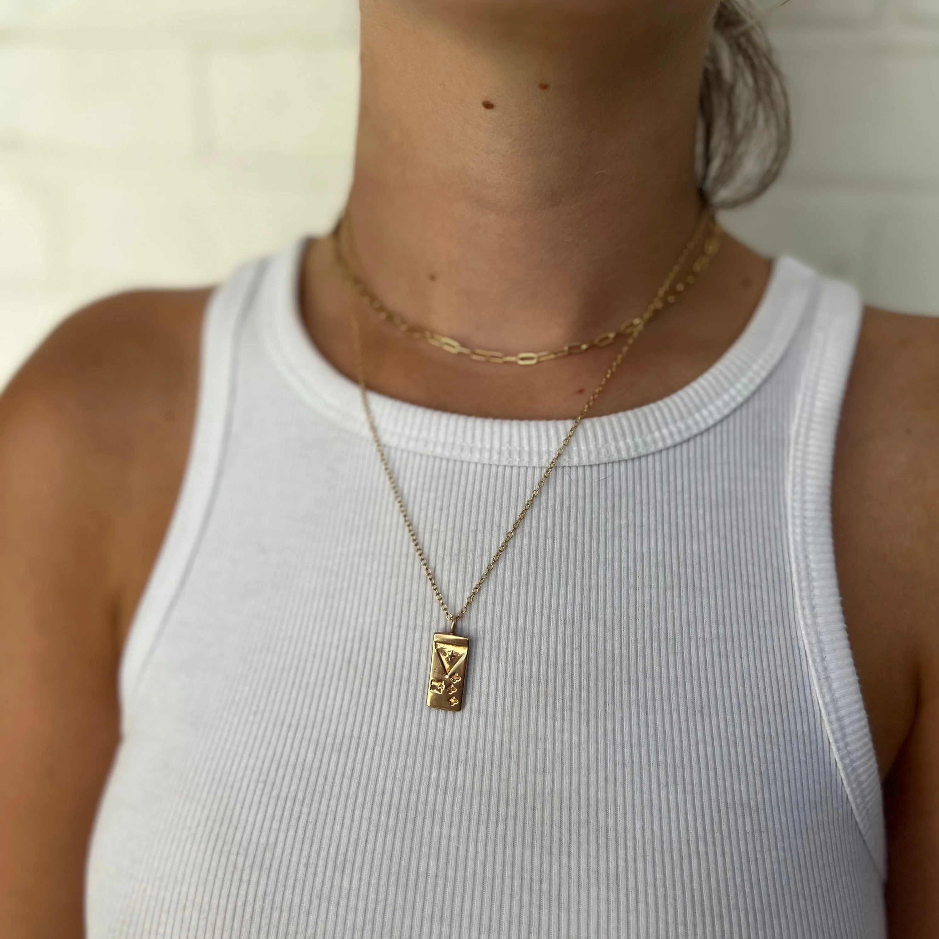 ACADIAN FLAG PENDANT - Image 6