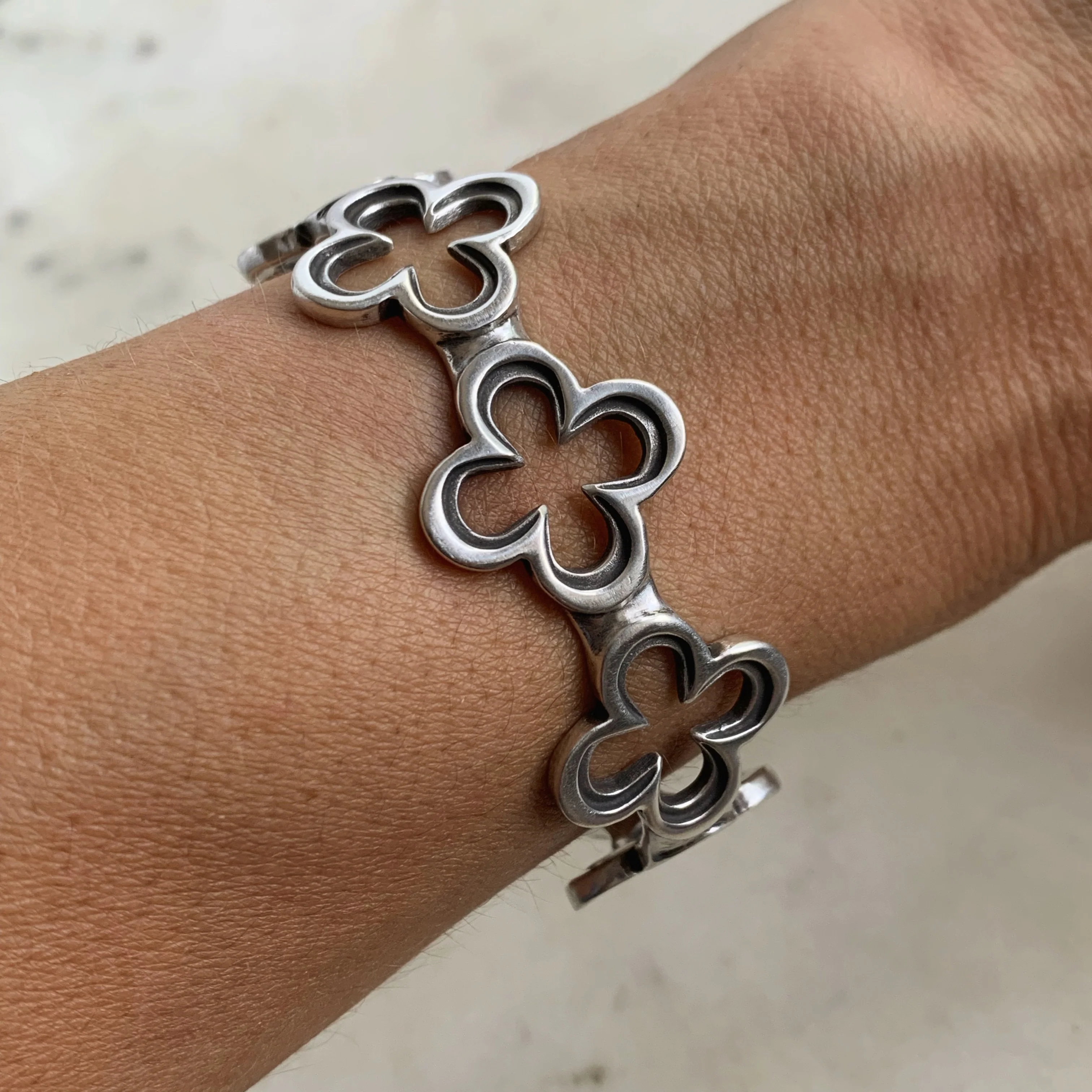 QUATREFOIL CUFF - Image 9