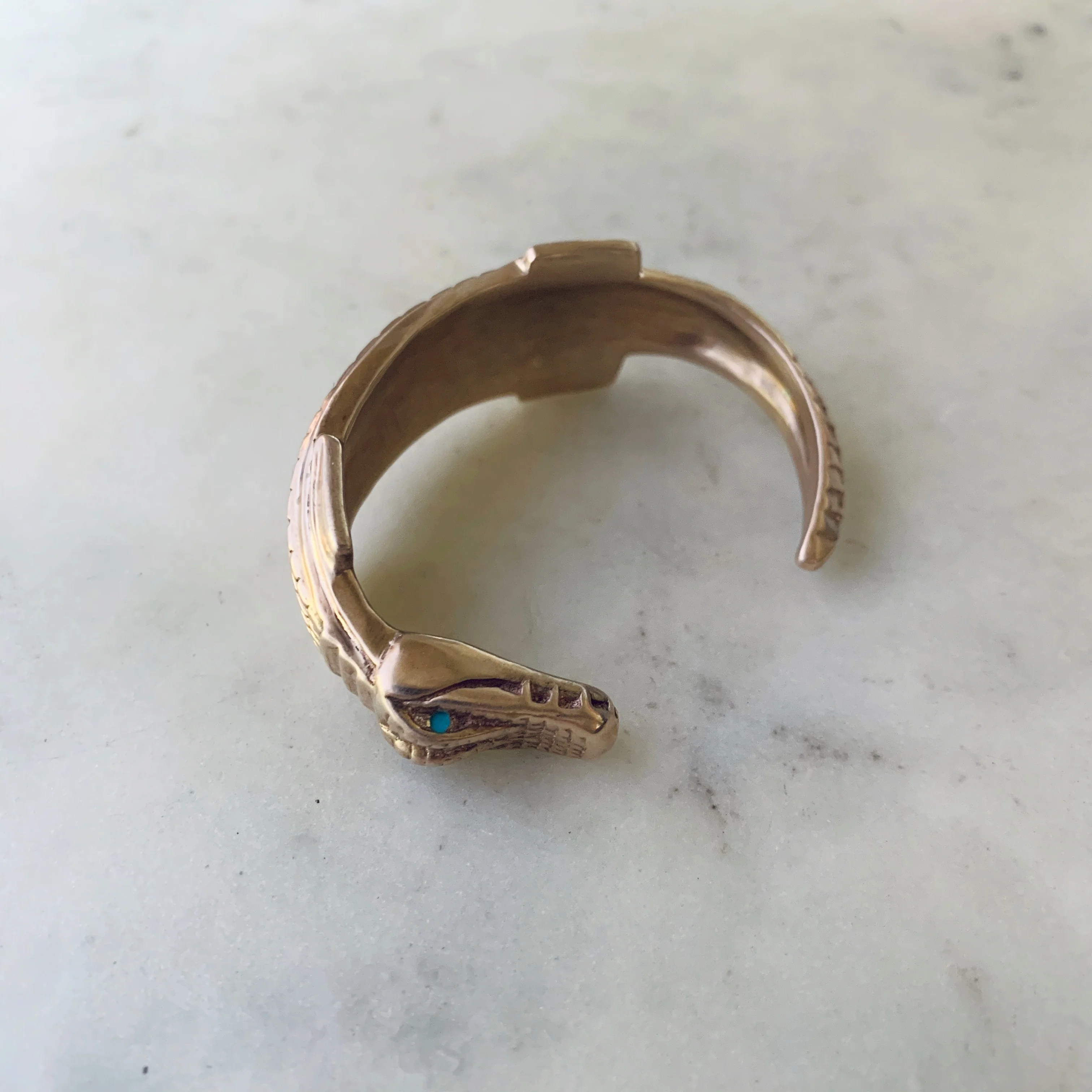 ALLIGATOR CUFF + TURQUOISE EYES - Image 3