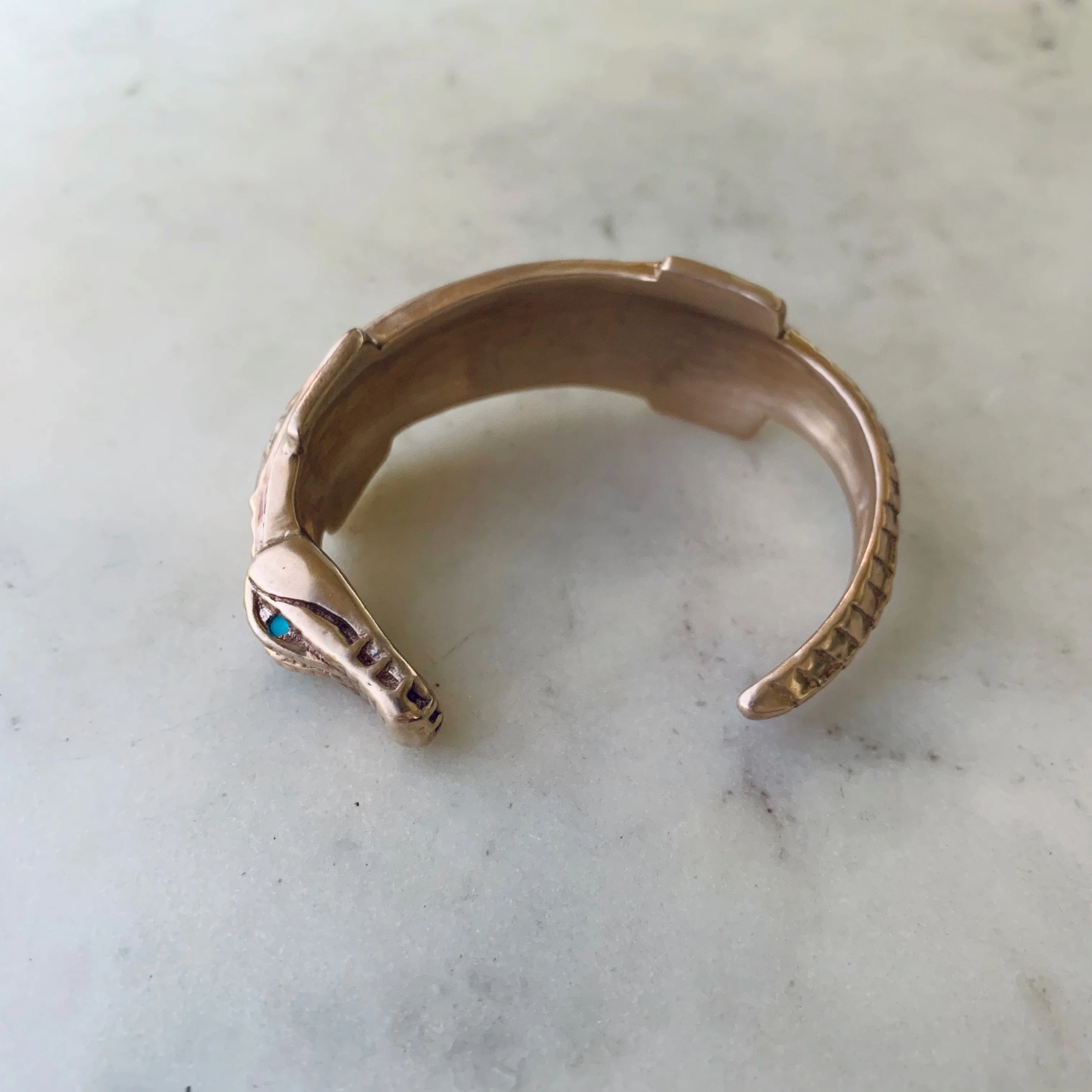 ALLIGATOR CUFF + TURQUOISE EYES - Image 4