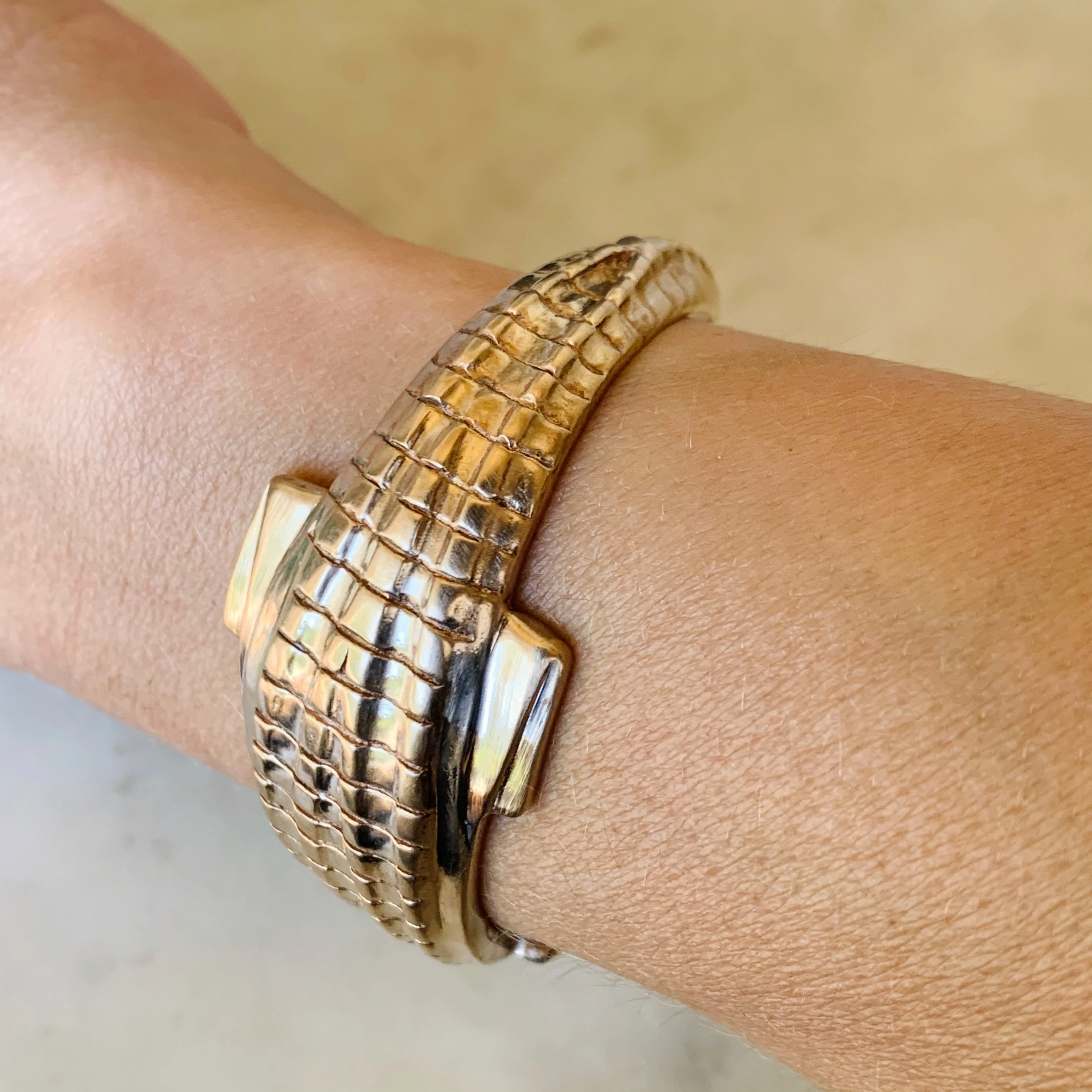 ALLIGATOR CUFF - Image 10
