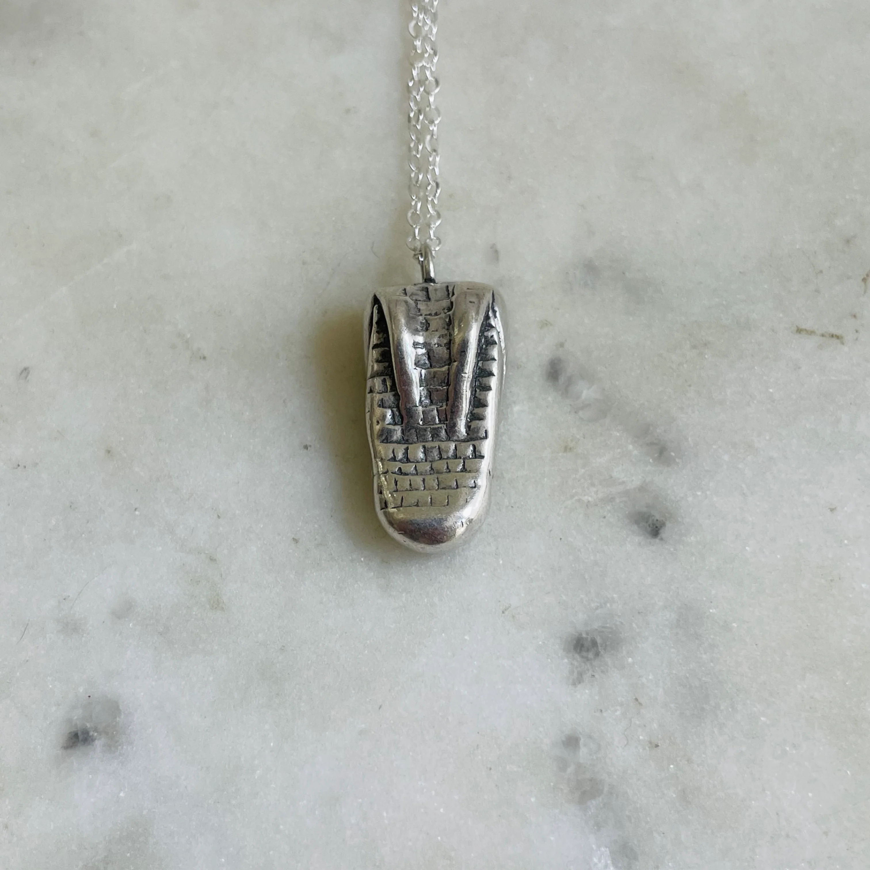 ALLIGATOR PENDANT - Image 9