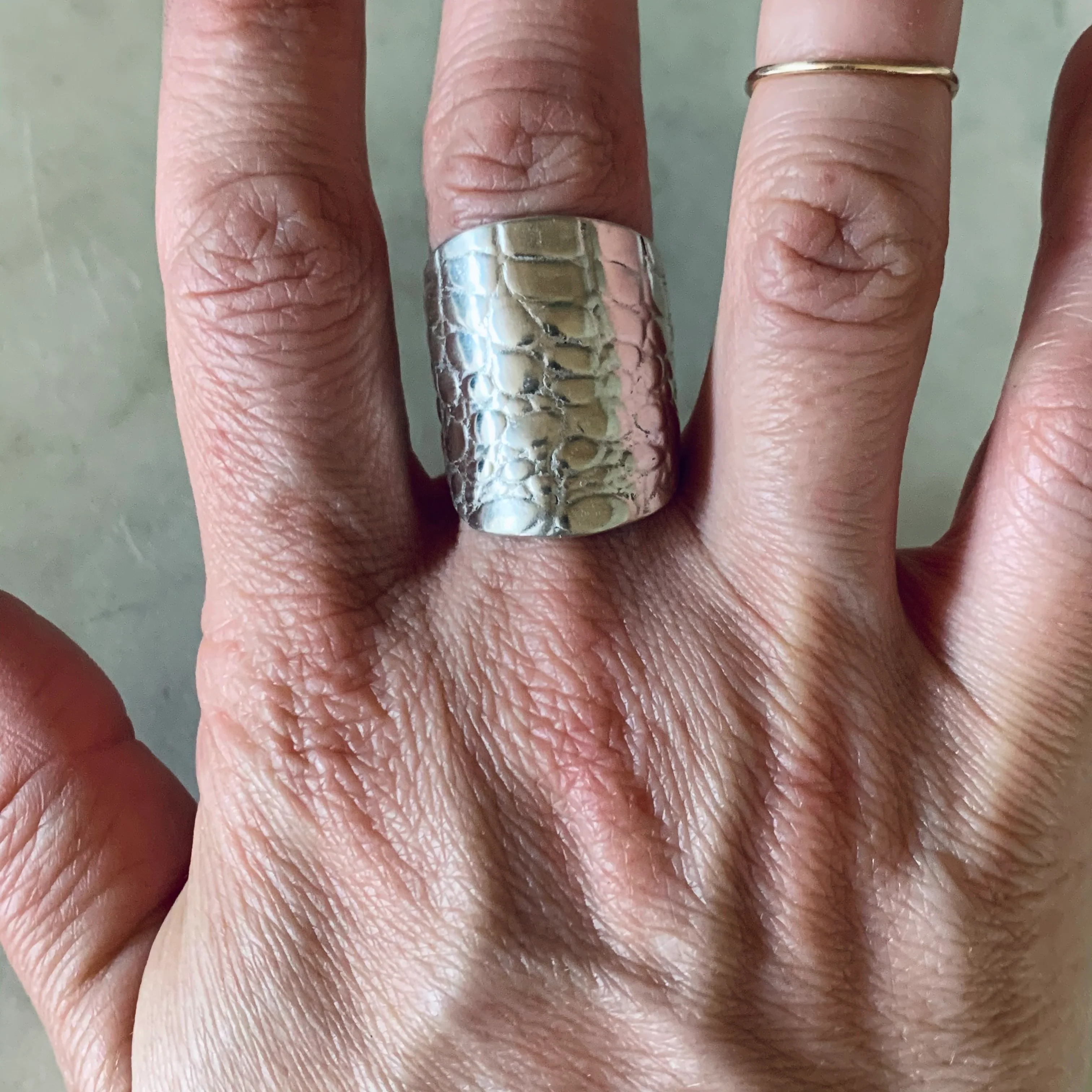 ALLIGATOR SKIN RING - Image 9