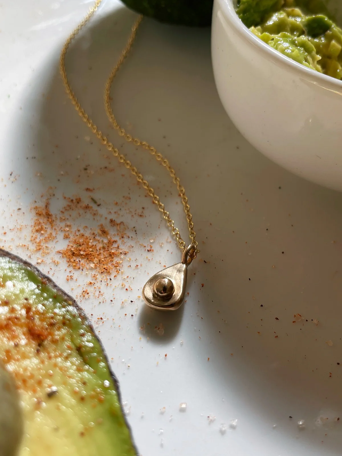 ARCHIVE — AVOCADO PENDANT - Image 3