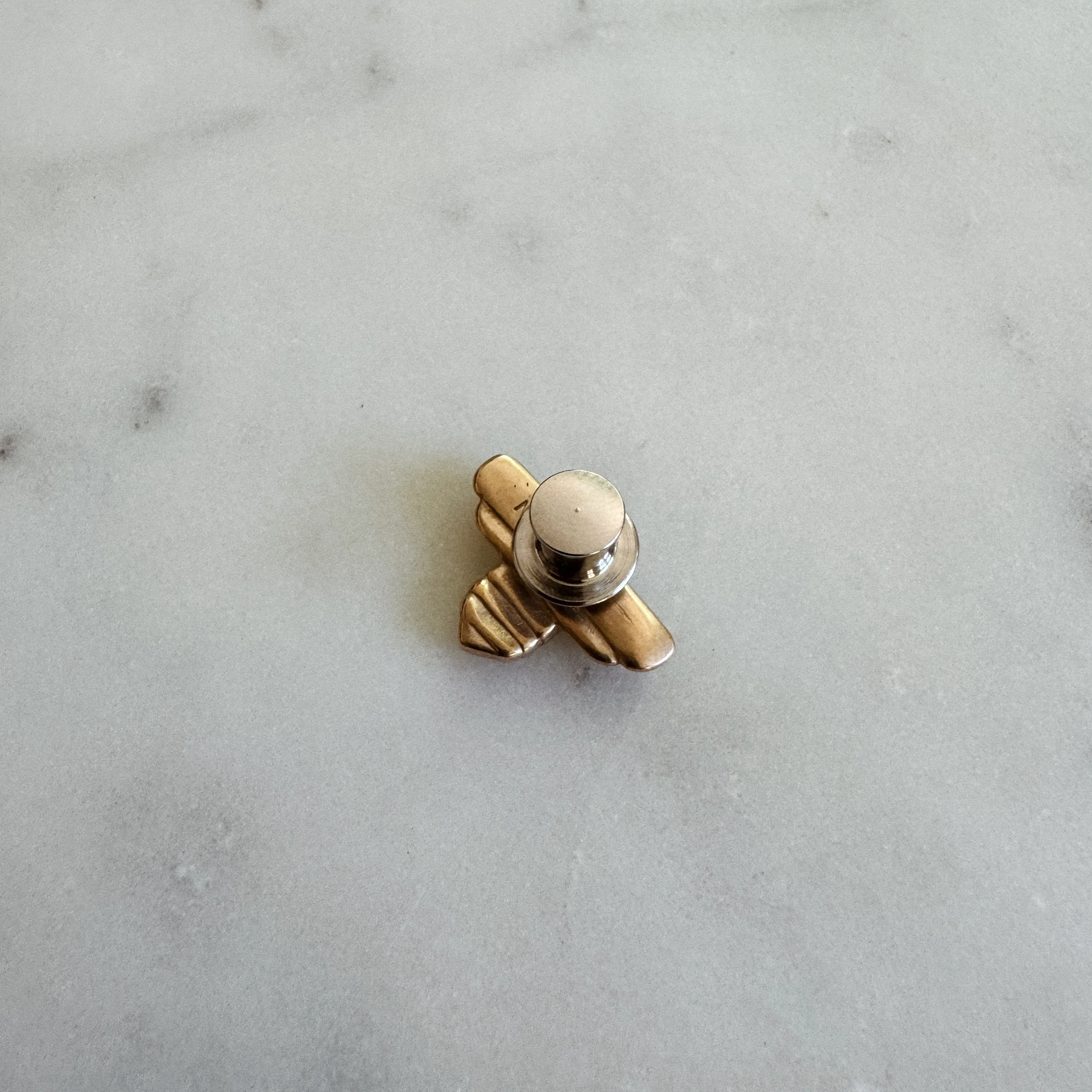 BEE TIE/LAPEL PIN - Image 3