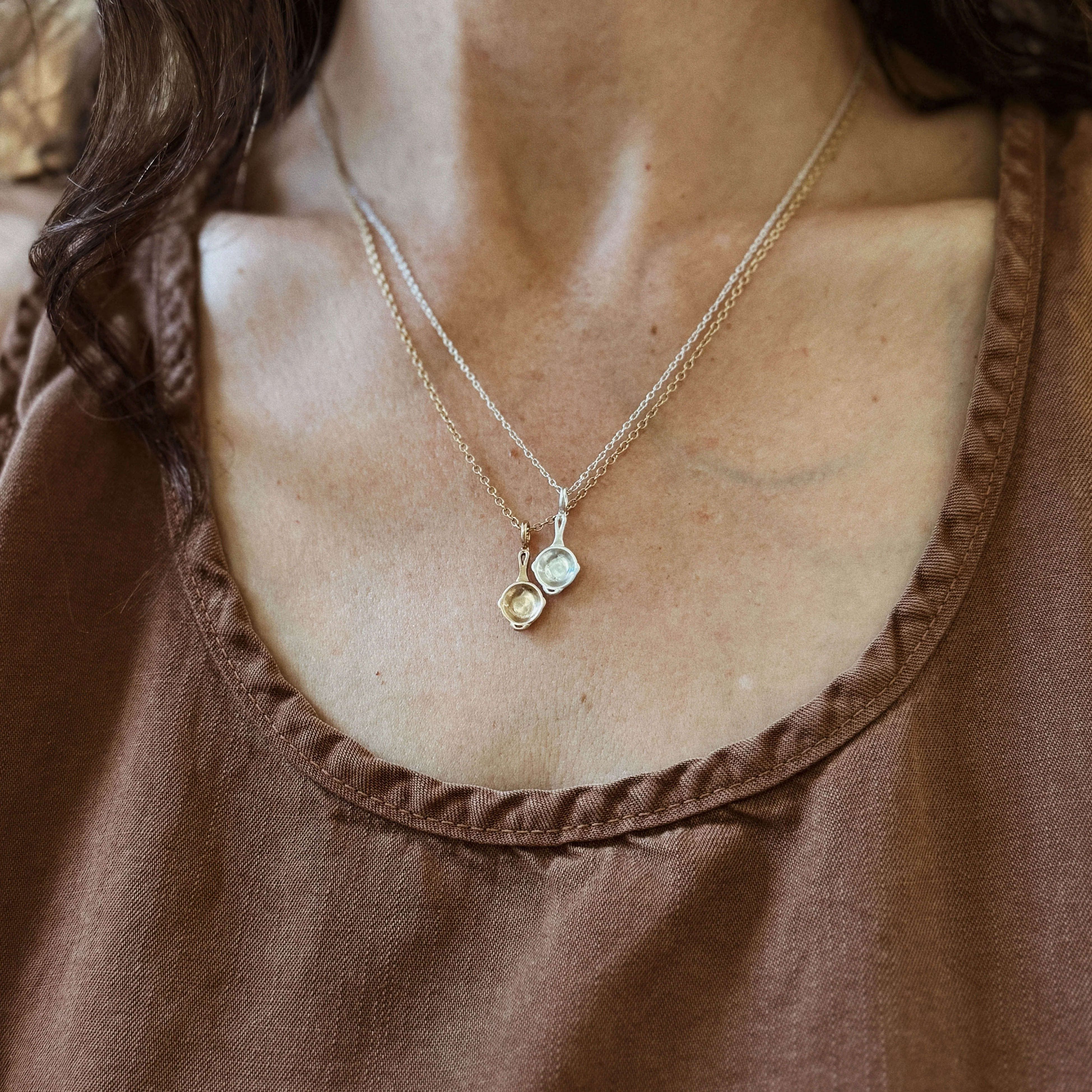 CAST IRON SKILLET PENDANT - Image 17