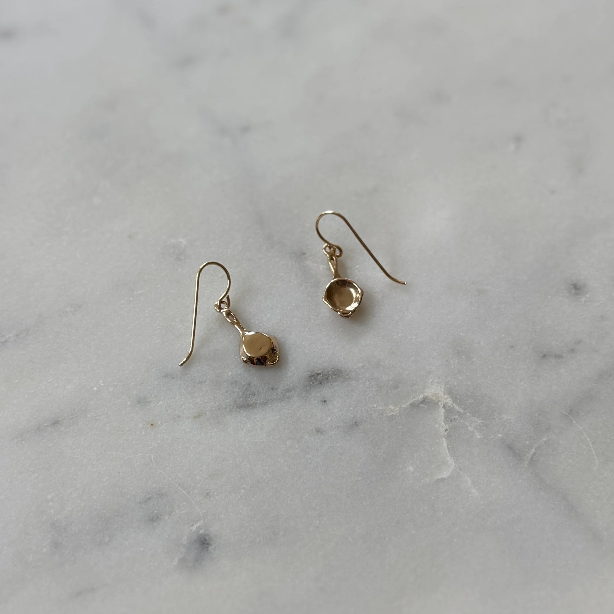 CAST IRON SKILLET EARRINGS - Image 3