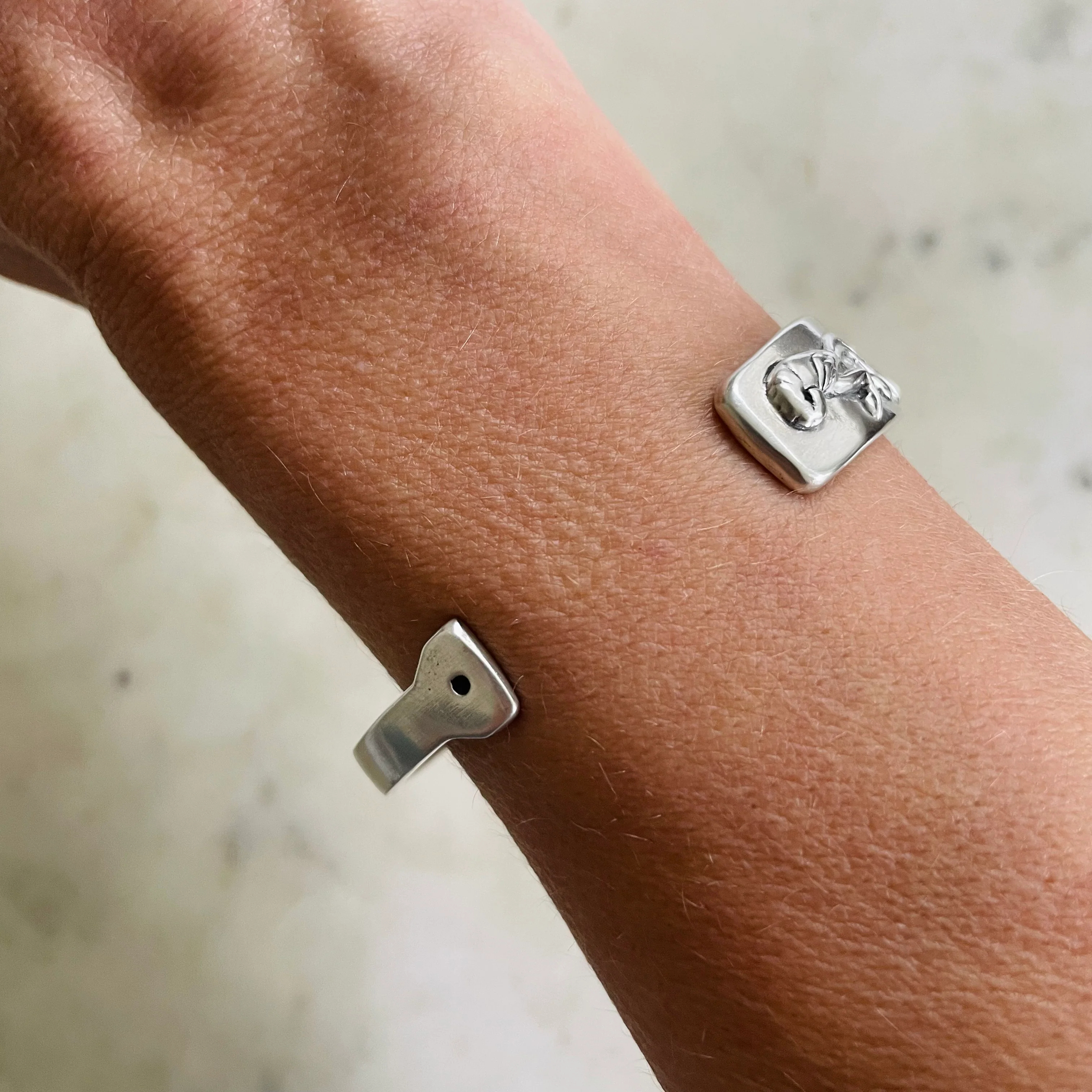 ARCHIVE — CRAWFISH PADDLE CUFF - Image 15