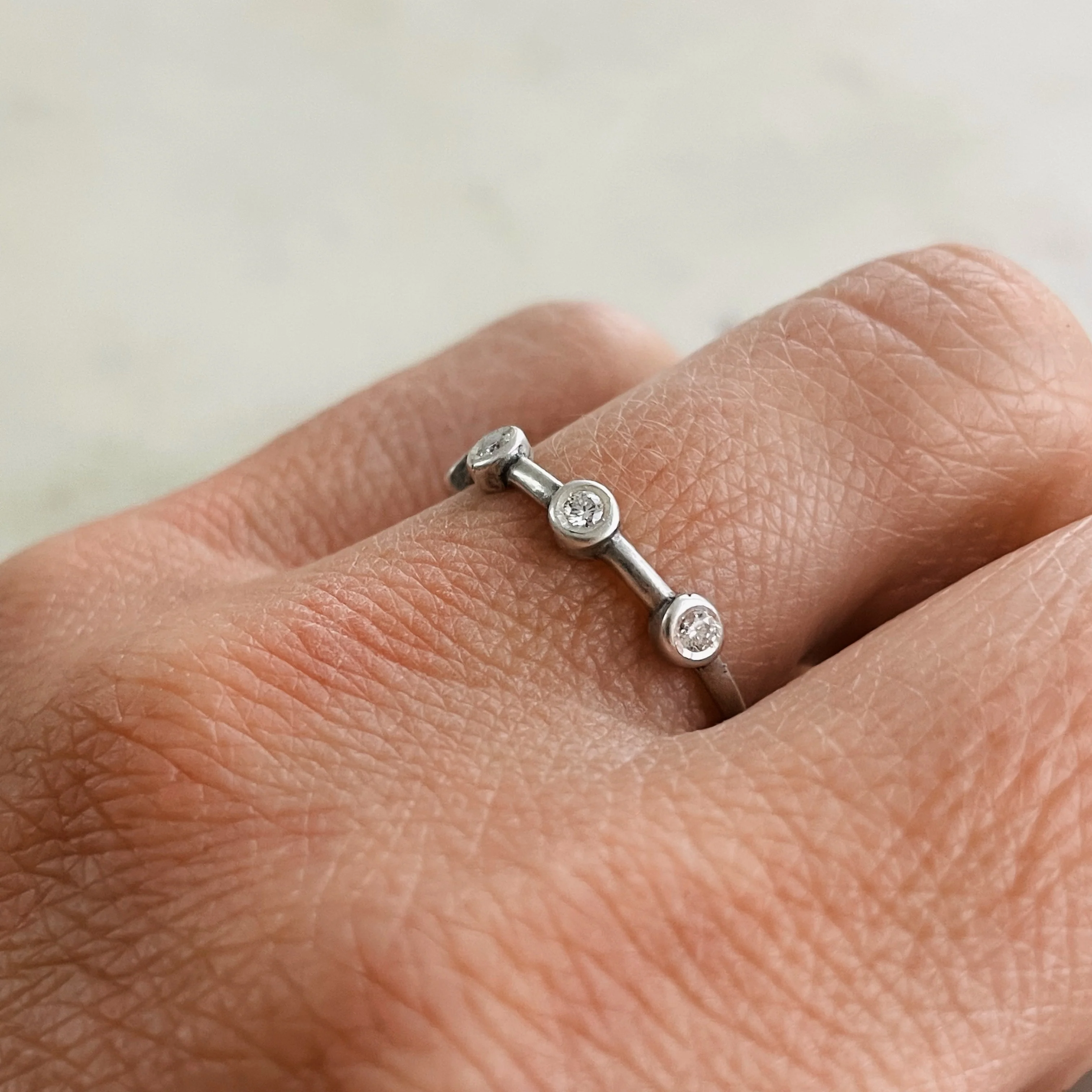 DOT TO DOT RING + DIAMOND - Image 10