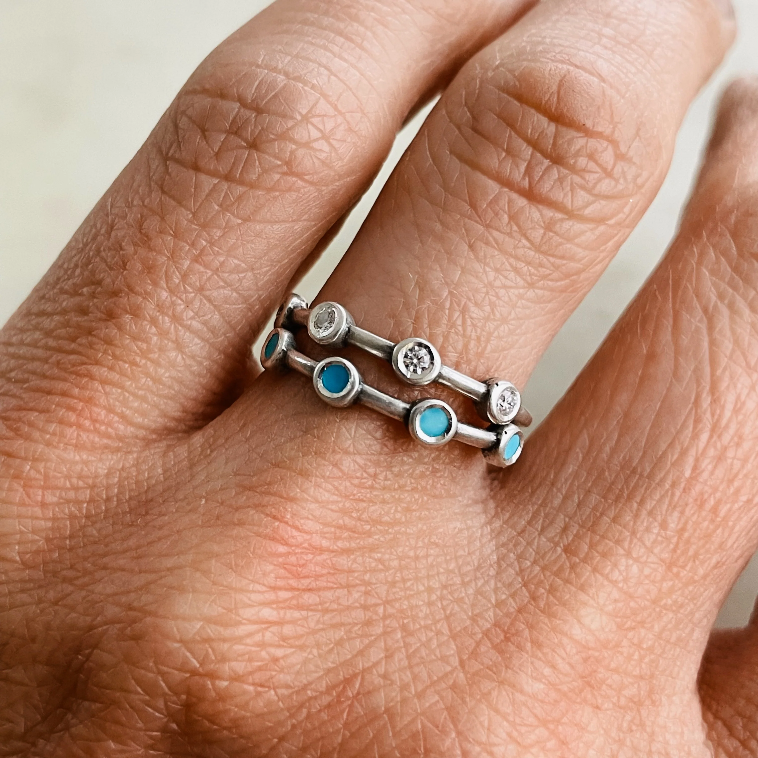 DOT TO DOT RING + DIAMOND - Image 11