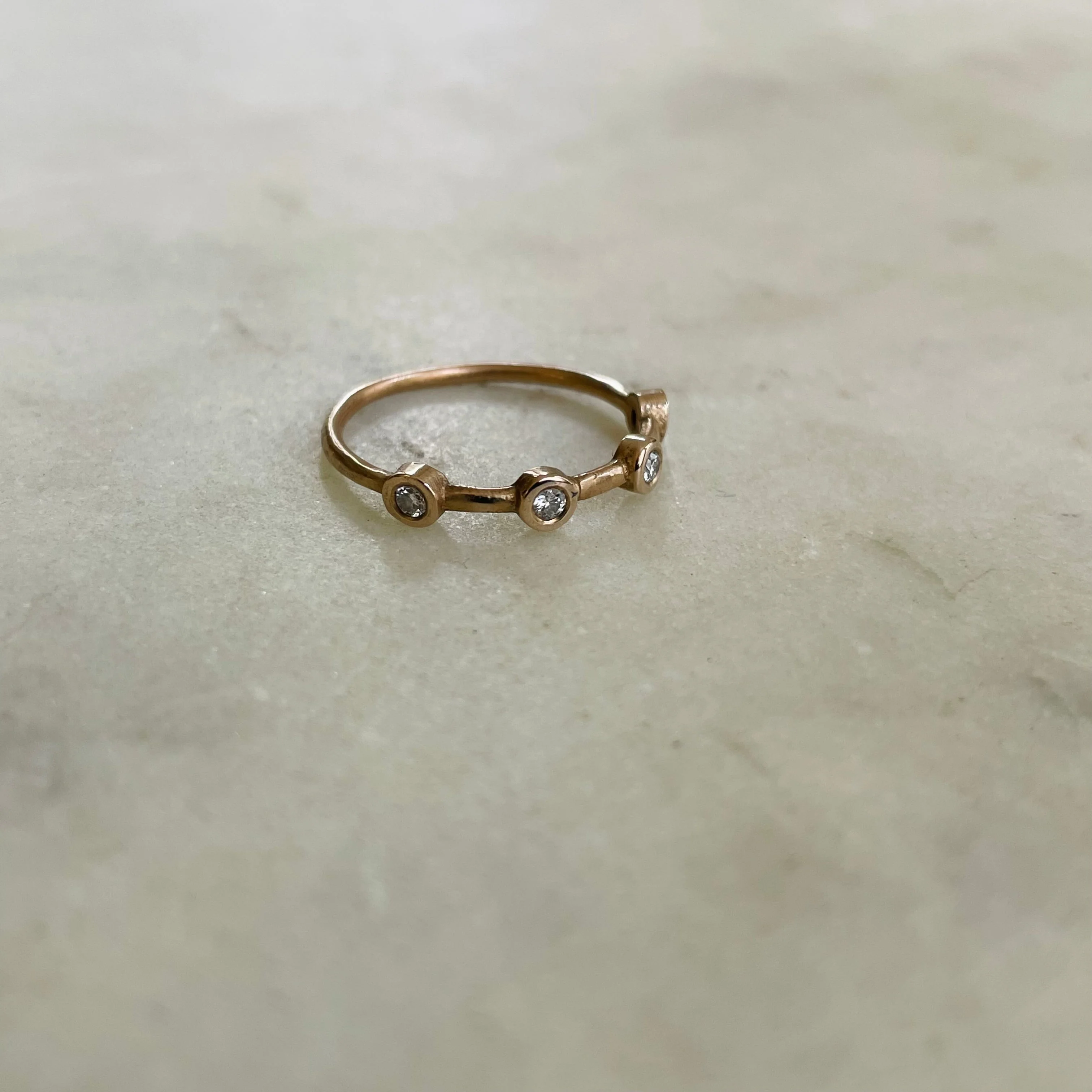 DOT TO DOT RING + DIAMOND - Image 2