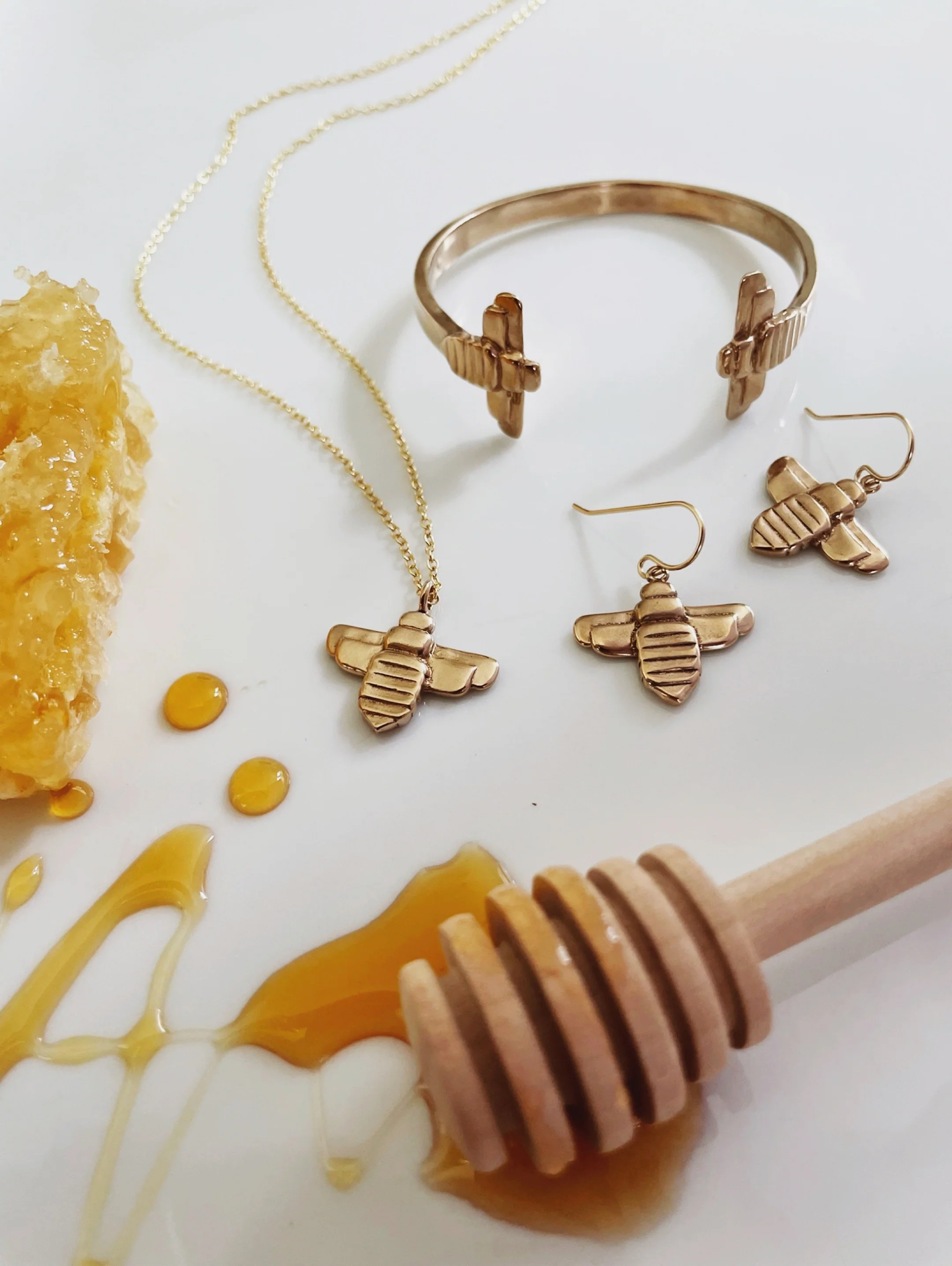 BEE CUFF - Image 3