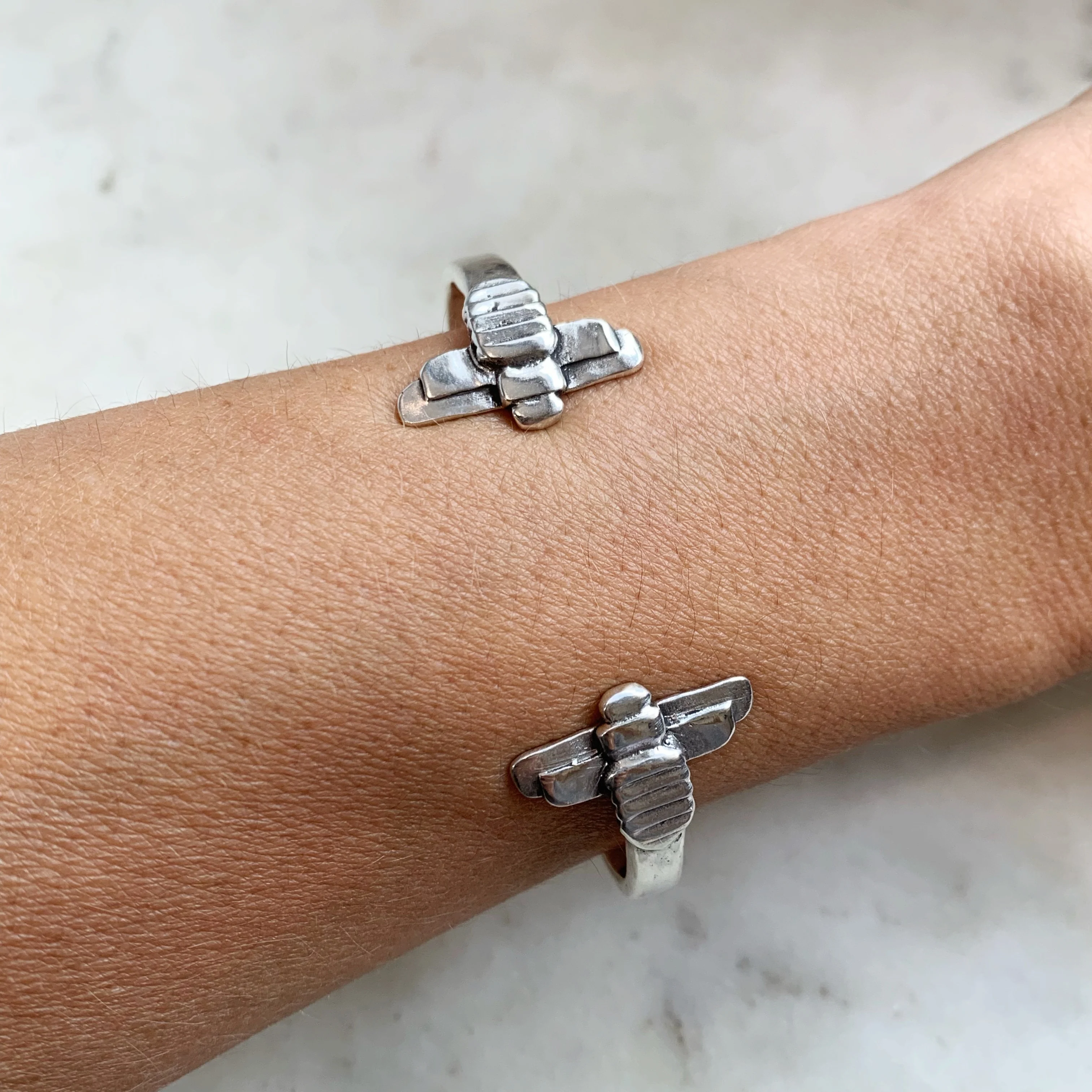 BEE CUFF - Image 9