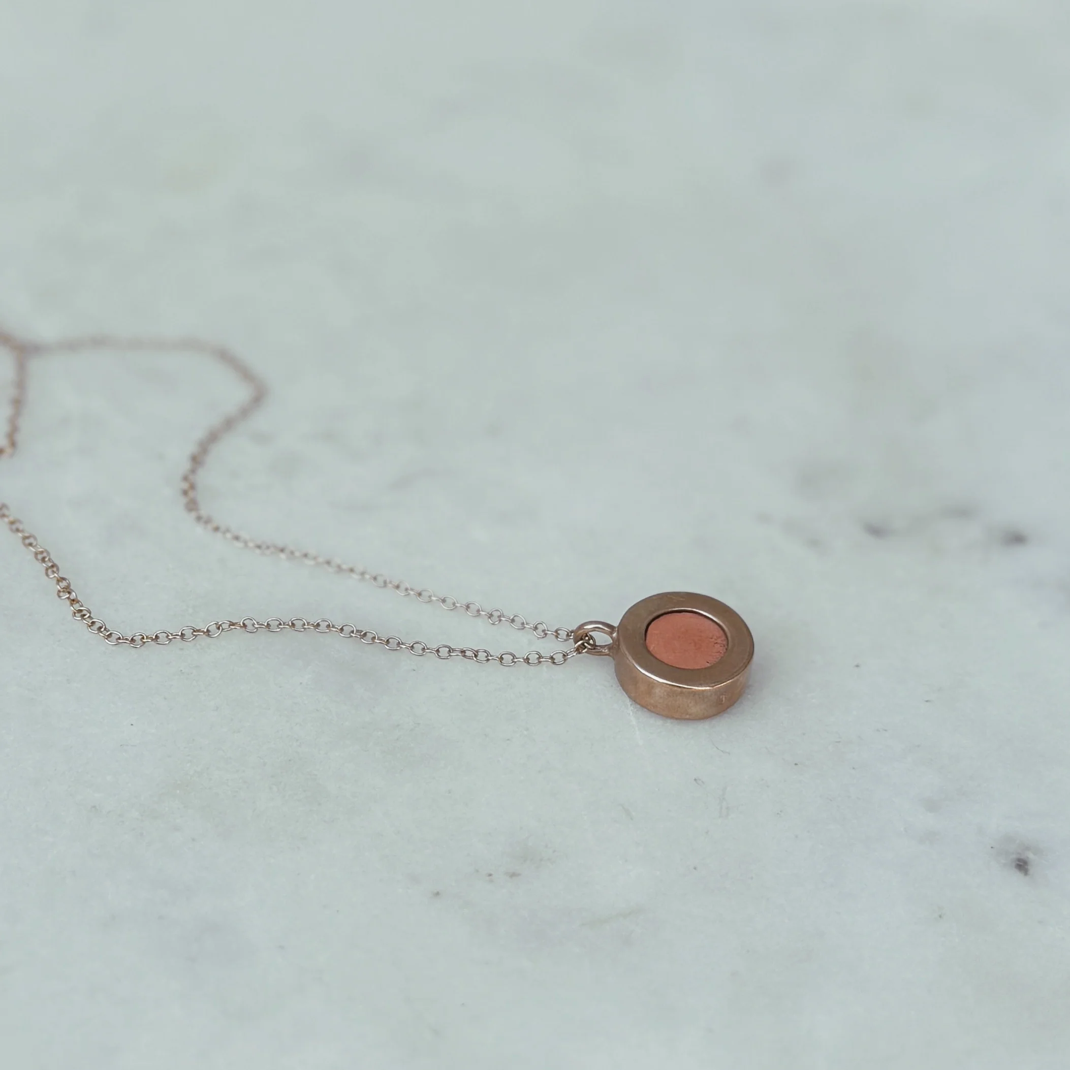 ESSENTIAL OIL DIFFUSER PENDANT - Image 3