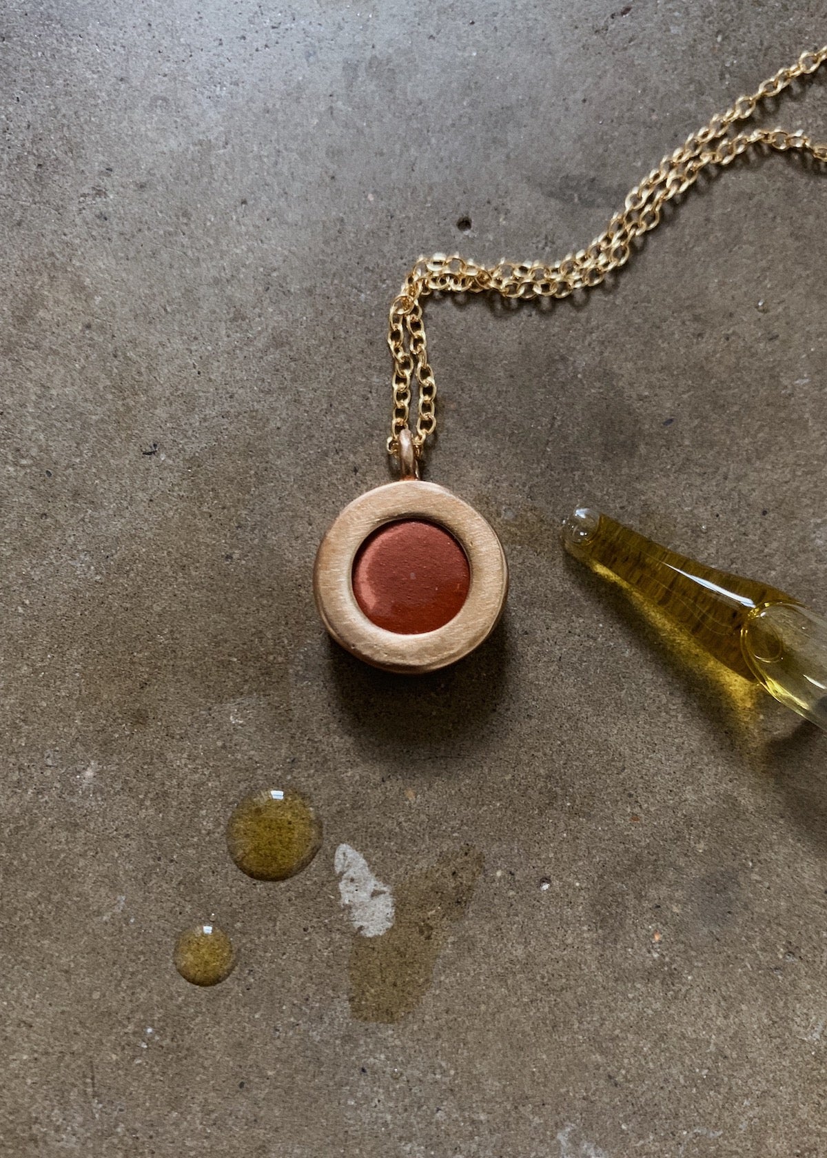 ESSENTIAL OIL DIFFUSER PENDANT - Image 5