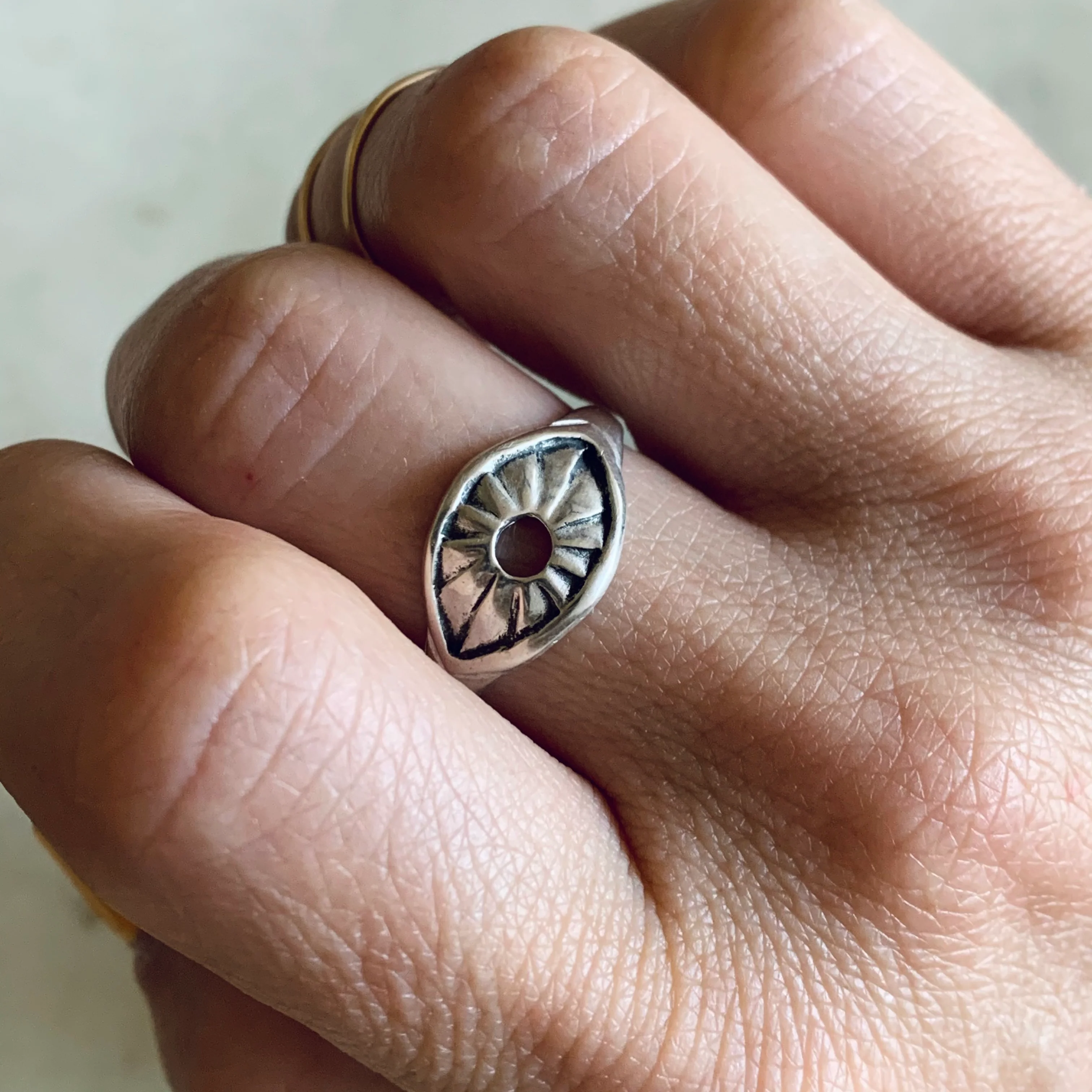 EYE RING - Image 8