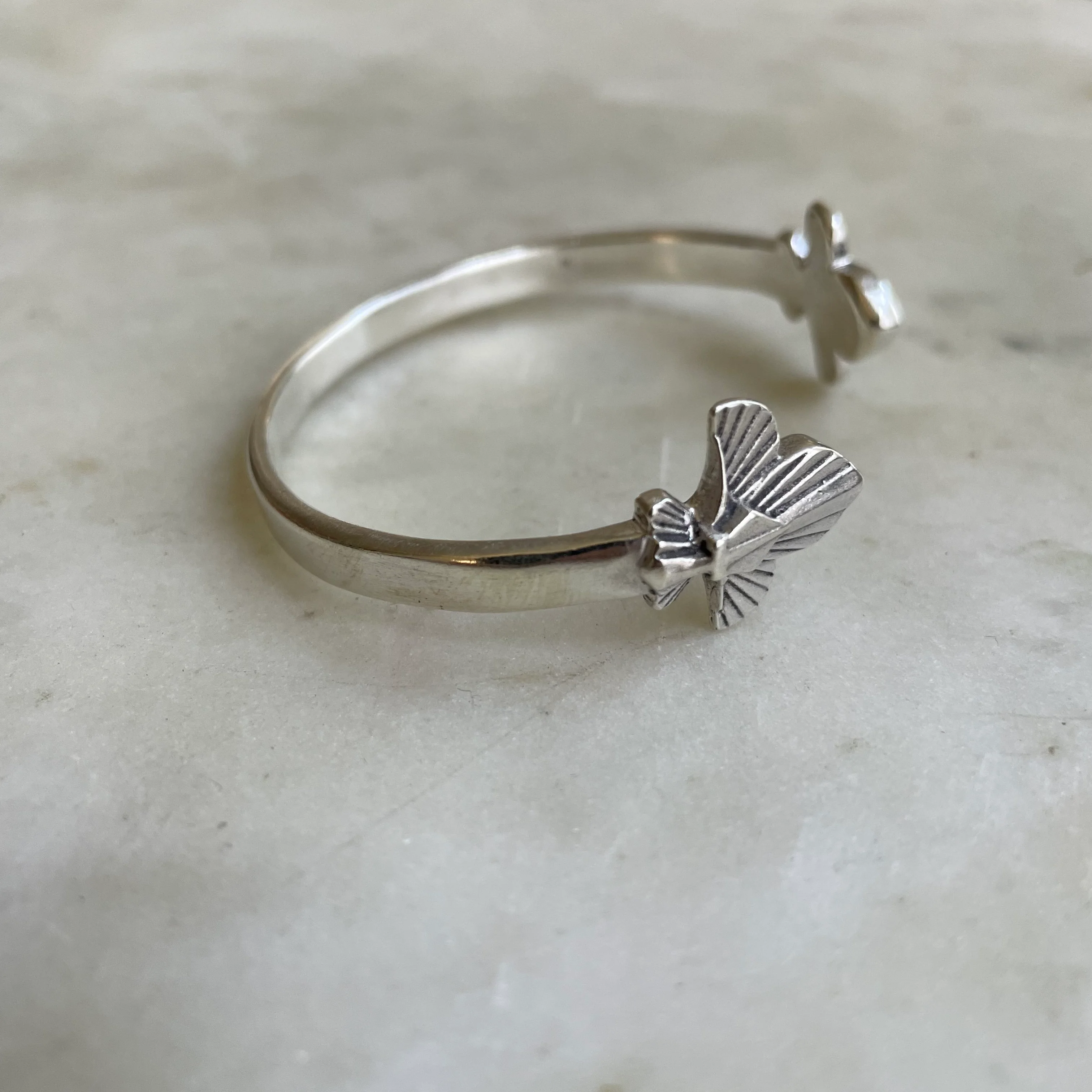 FLEUR DE LIS CUFF - Image 8