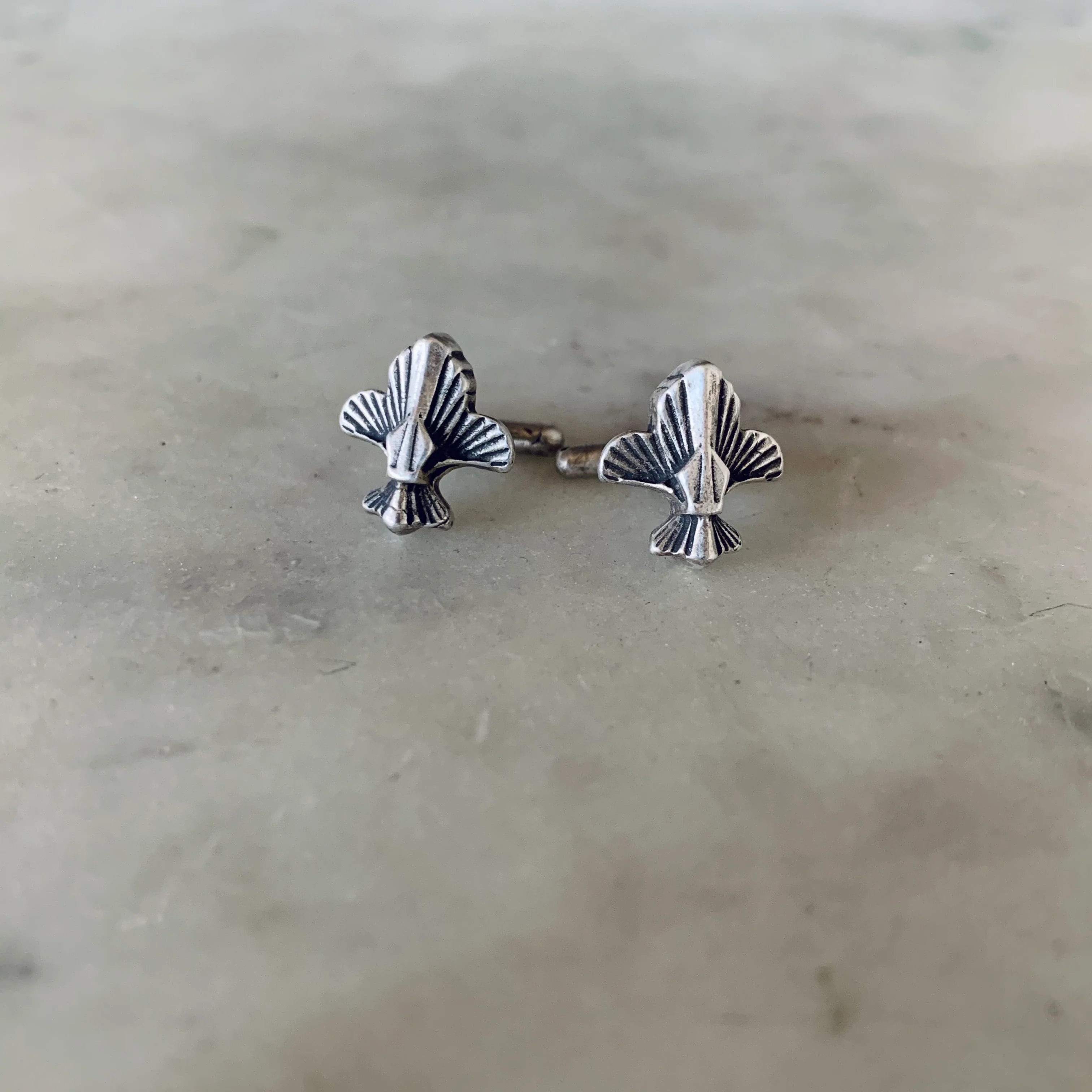 FLEUR DE LIS CUFFLINKS - Image 4