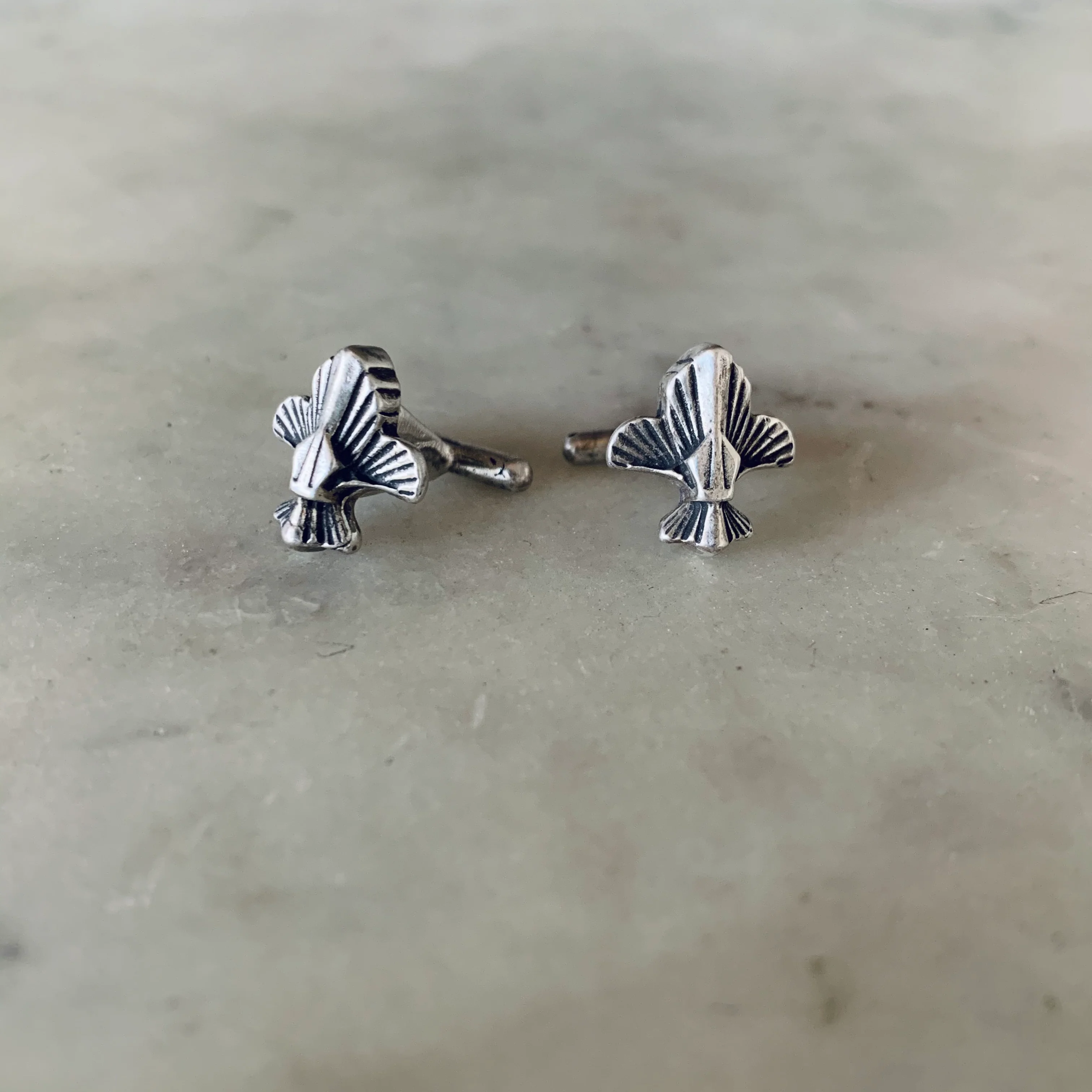 FLEUR DE LIS CUFFLINKS - Image 5
