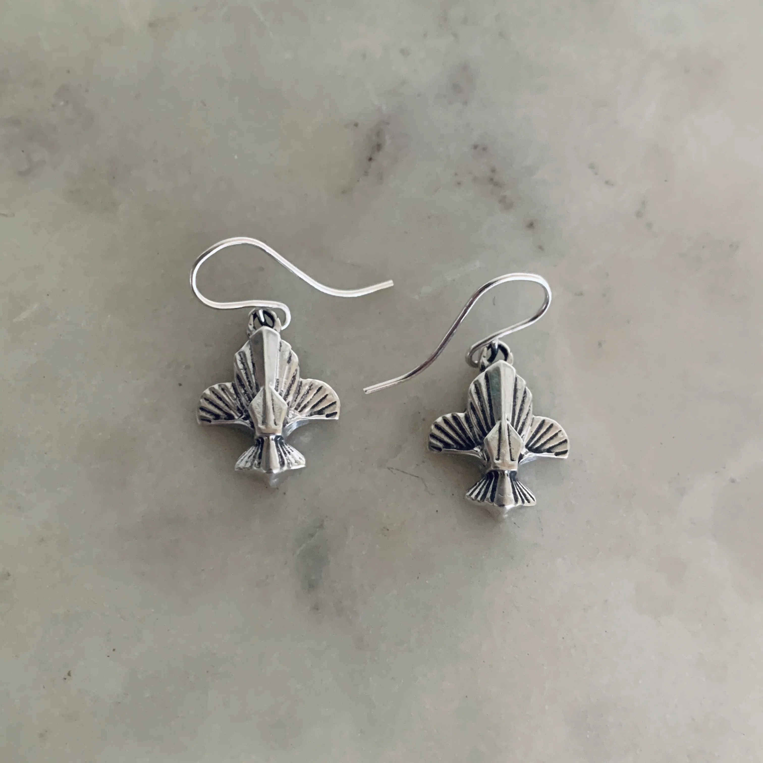 FLEUR DE LIS EARRINGS - Image 4