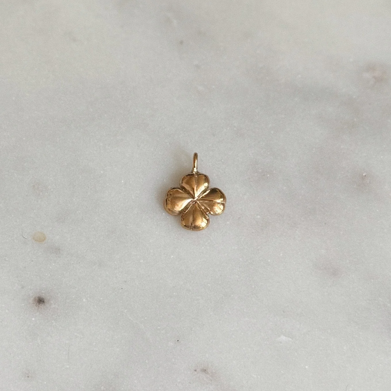 FOUR LEAF CLOVER PENDANT - Image 2