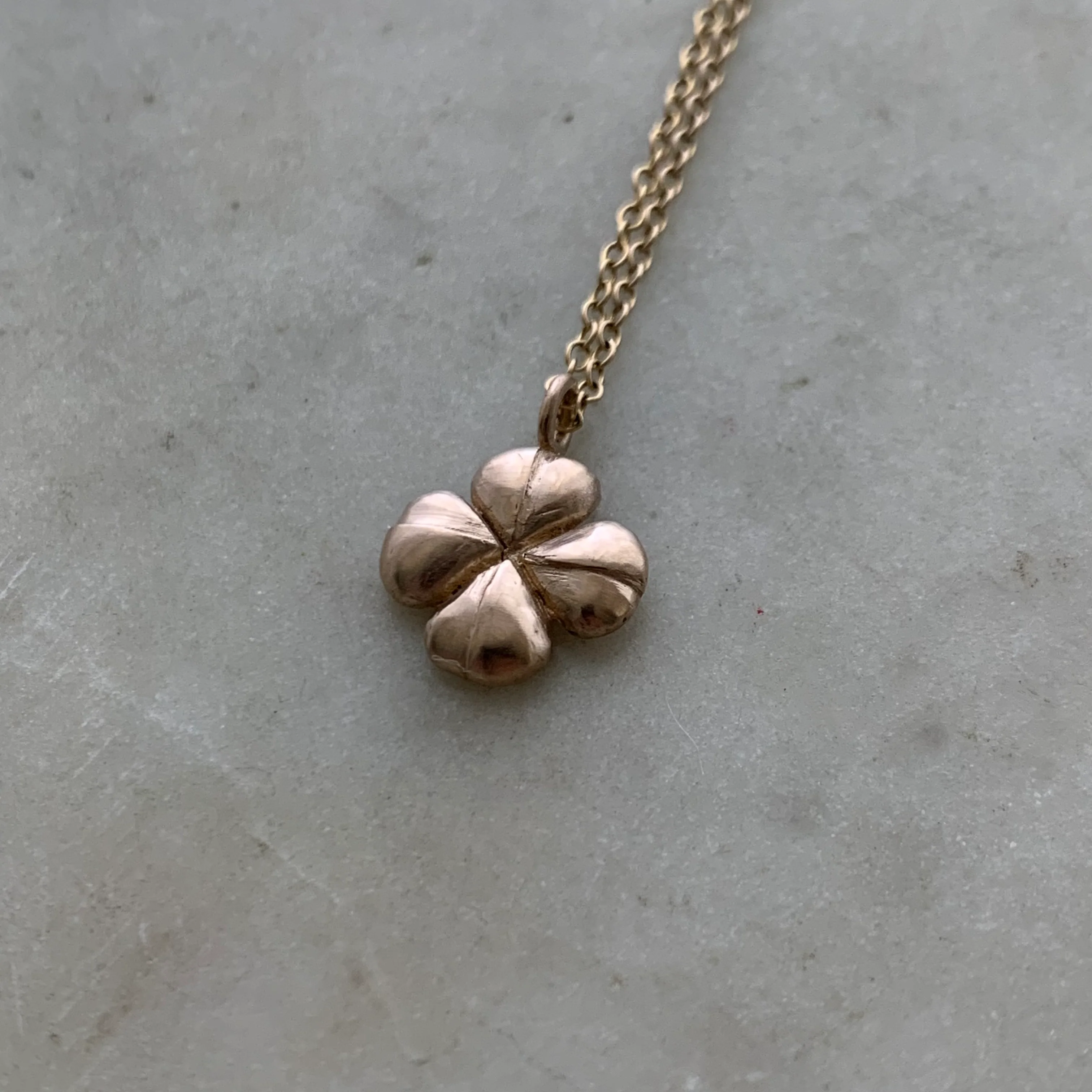 FOUR LEAF CLOVER PENDANT - Image 6