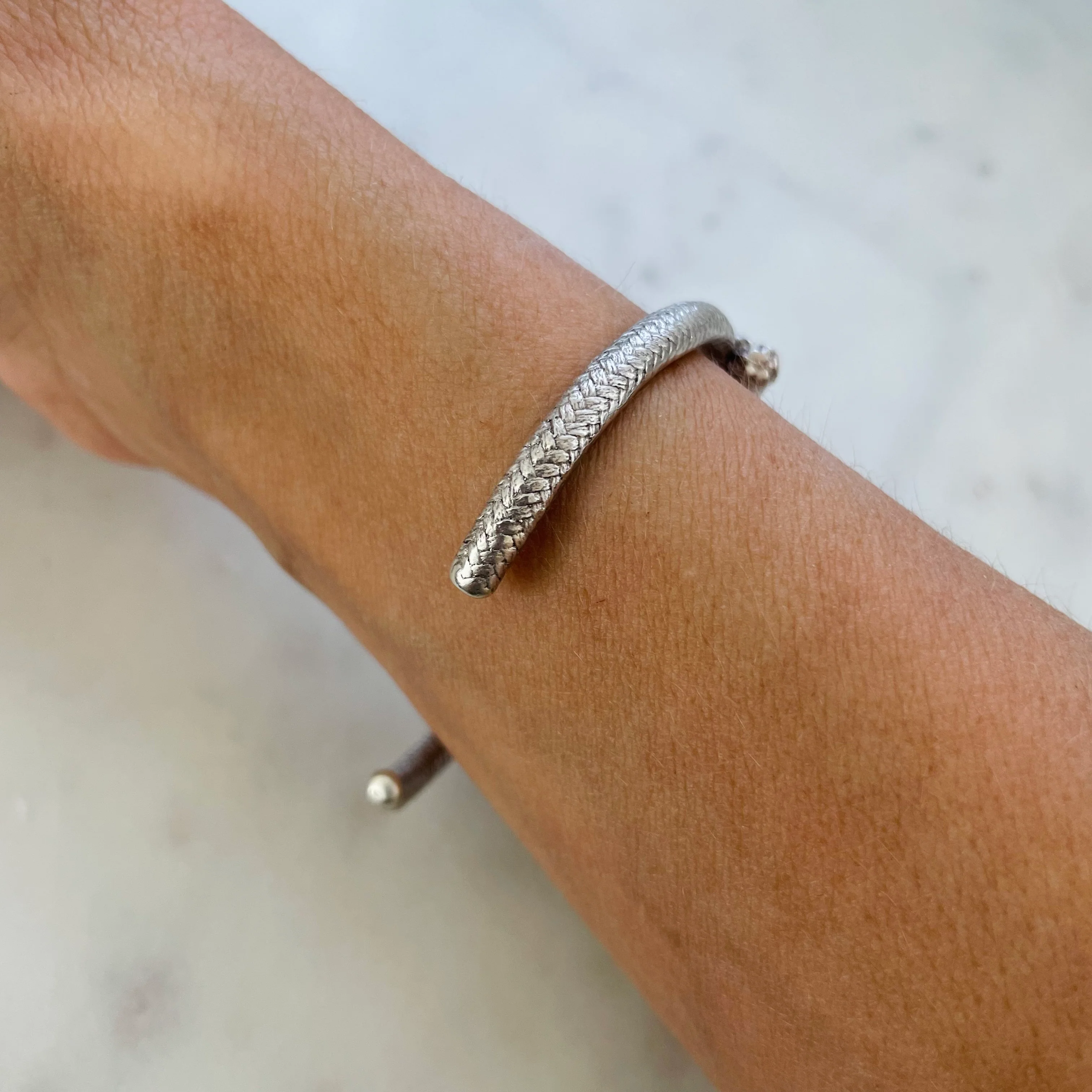FRIENDSHIP CUFF — CORRIE - Image 15