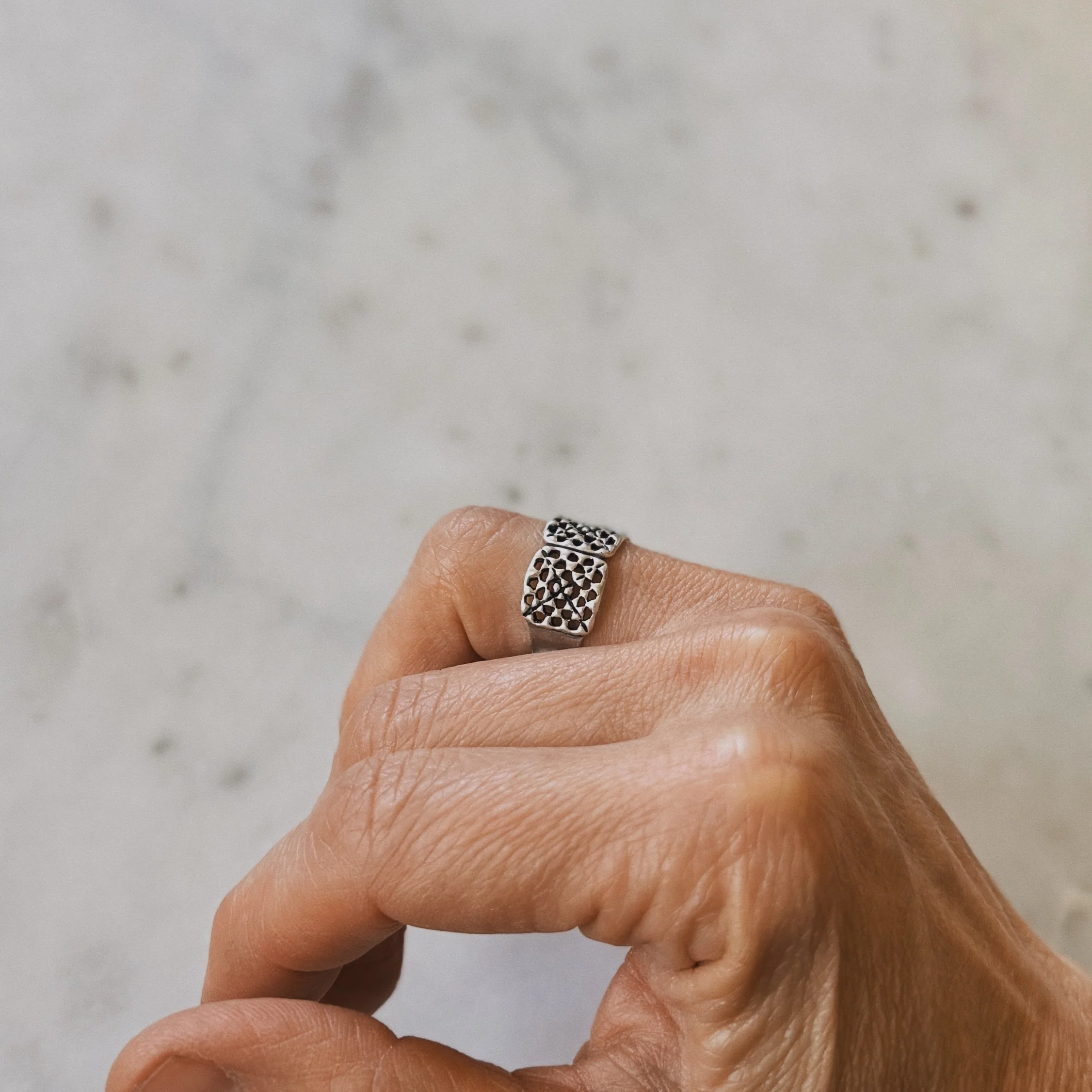 GRANNY SQUARE RING - Image 12