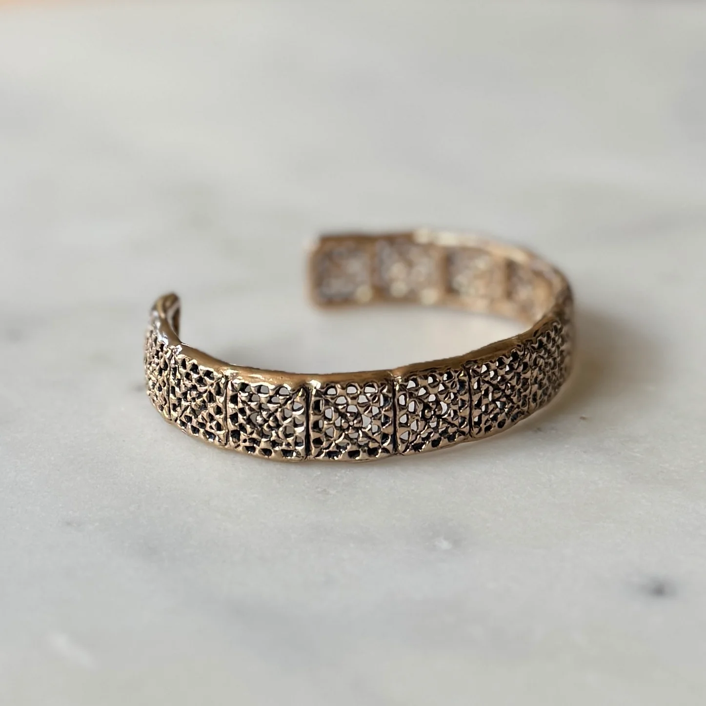 GRANNY SQUARE CUFF — ONE ROW - Image 5