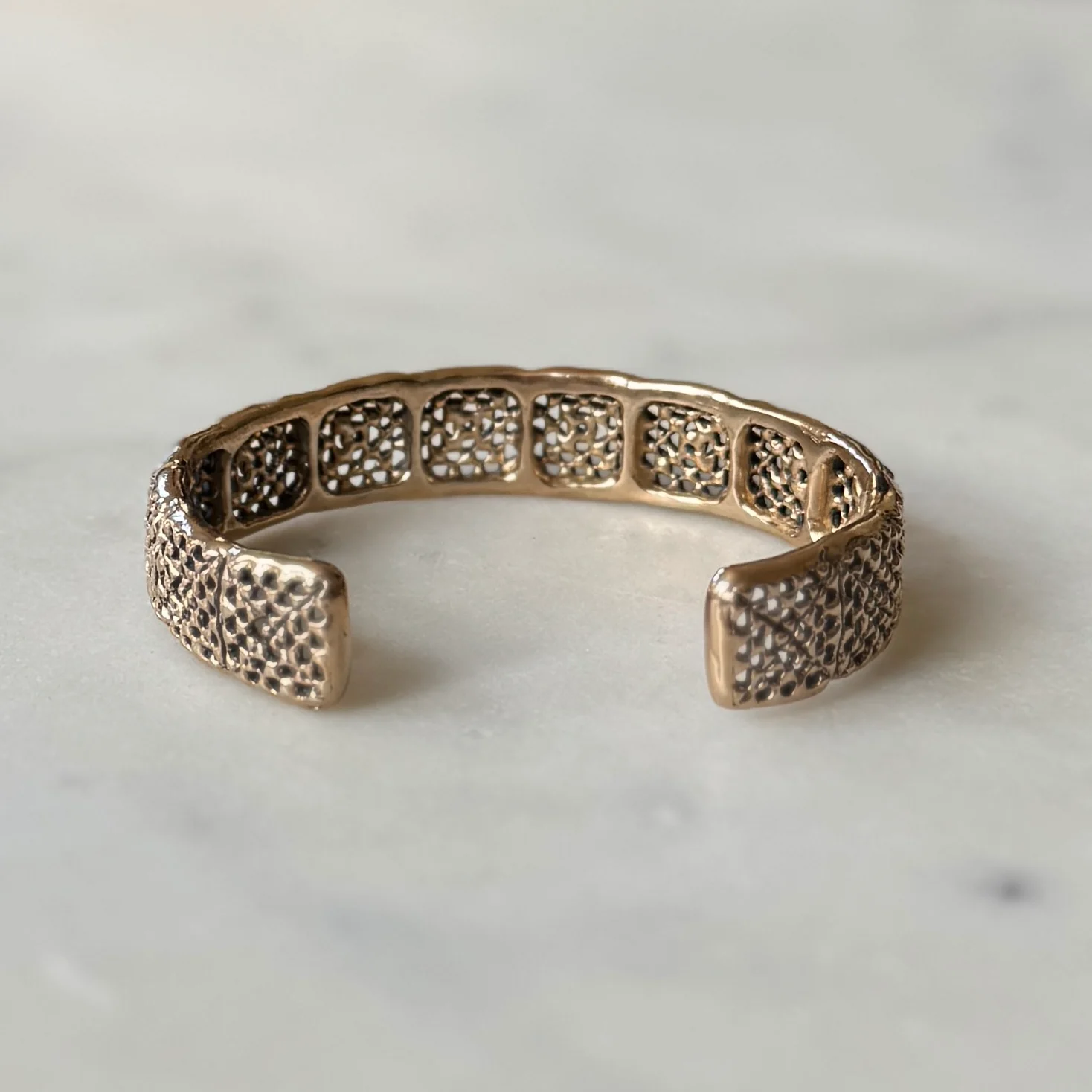 GRANNY SQUARE CUFF — ONE ROW - Image 6