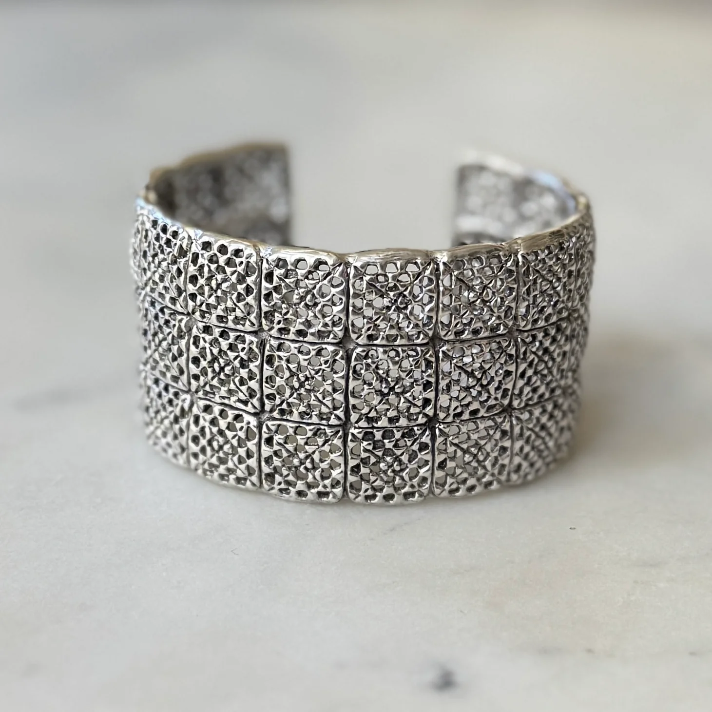 GRANNY SQUARE CUFF — THREE ROW - Image 11