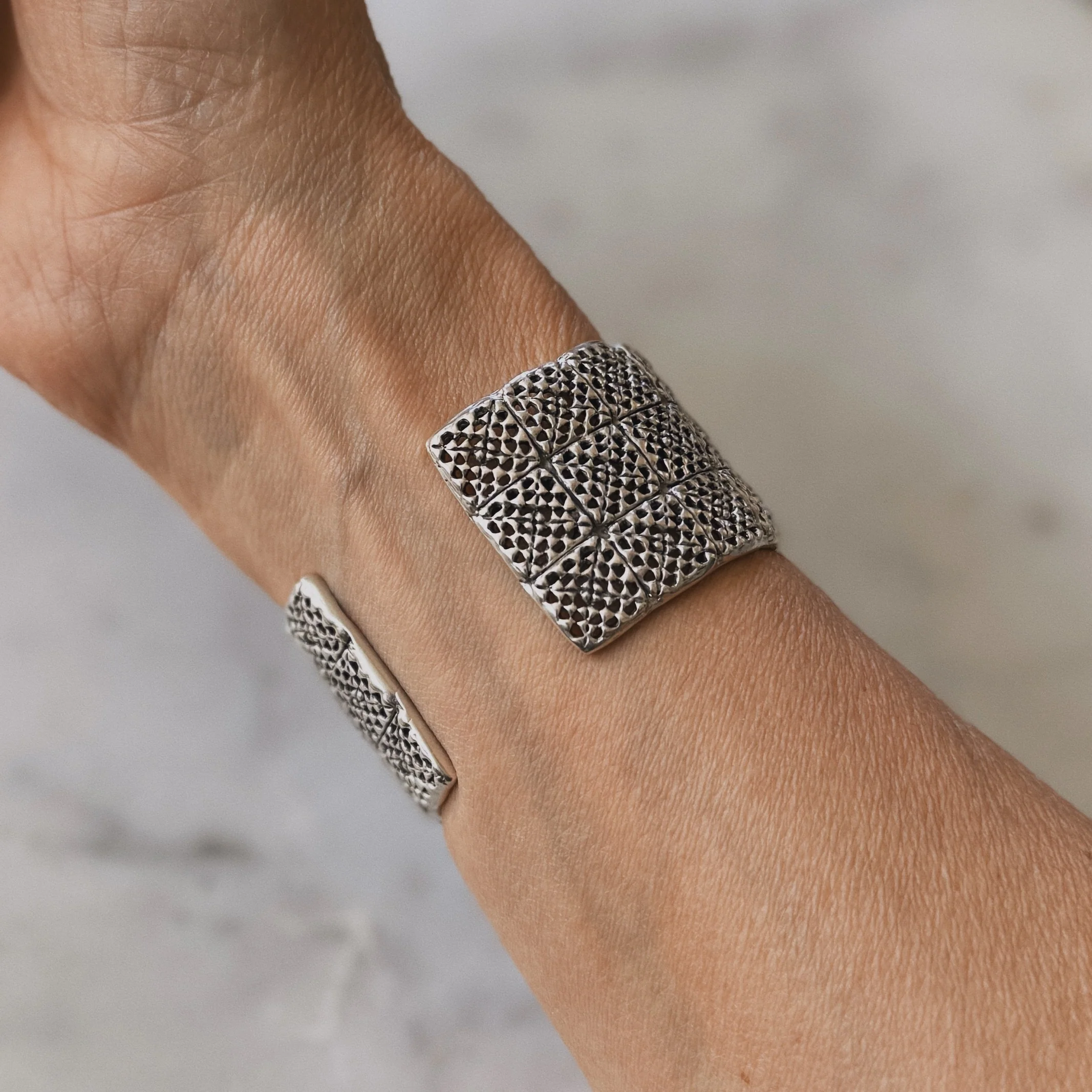 GRANNY SQUARE CUFF — THREE ROW - Image 13