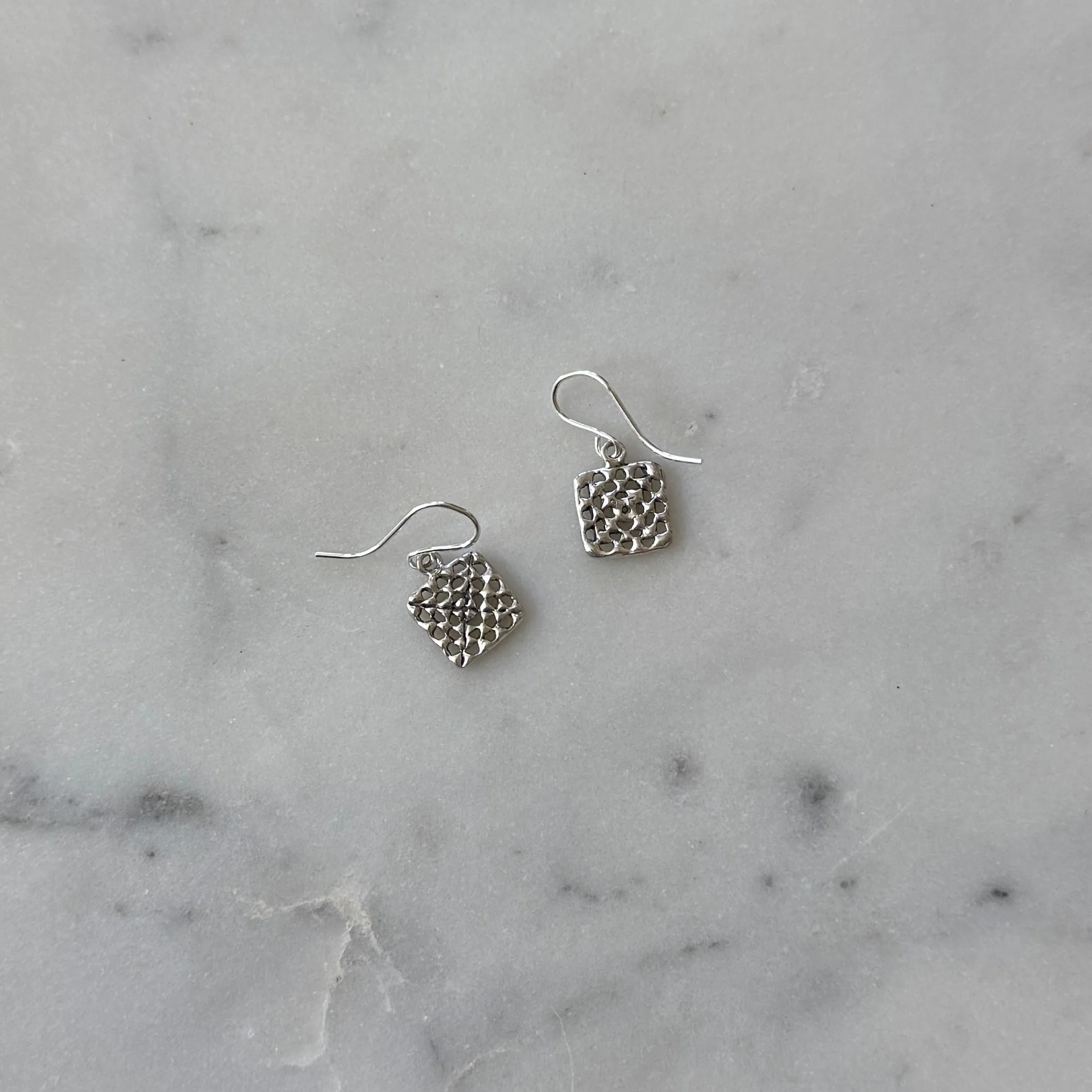 GRANNY SQUARE EARRINGS - Image 8