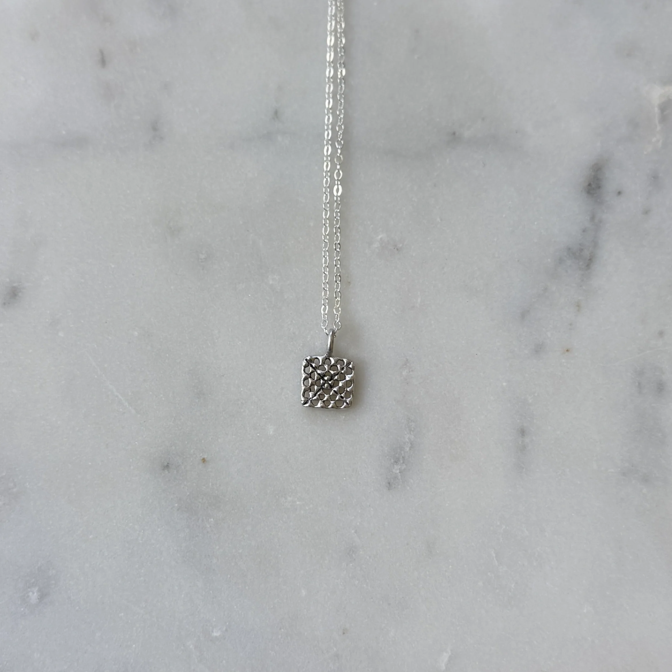 GRANNY SQUARE PENDANT - Image 7