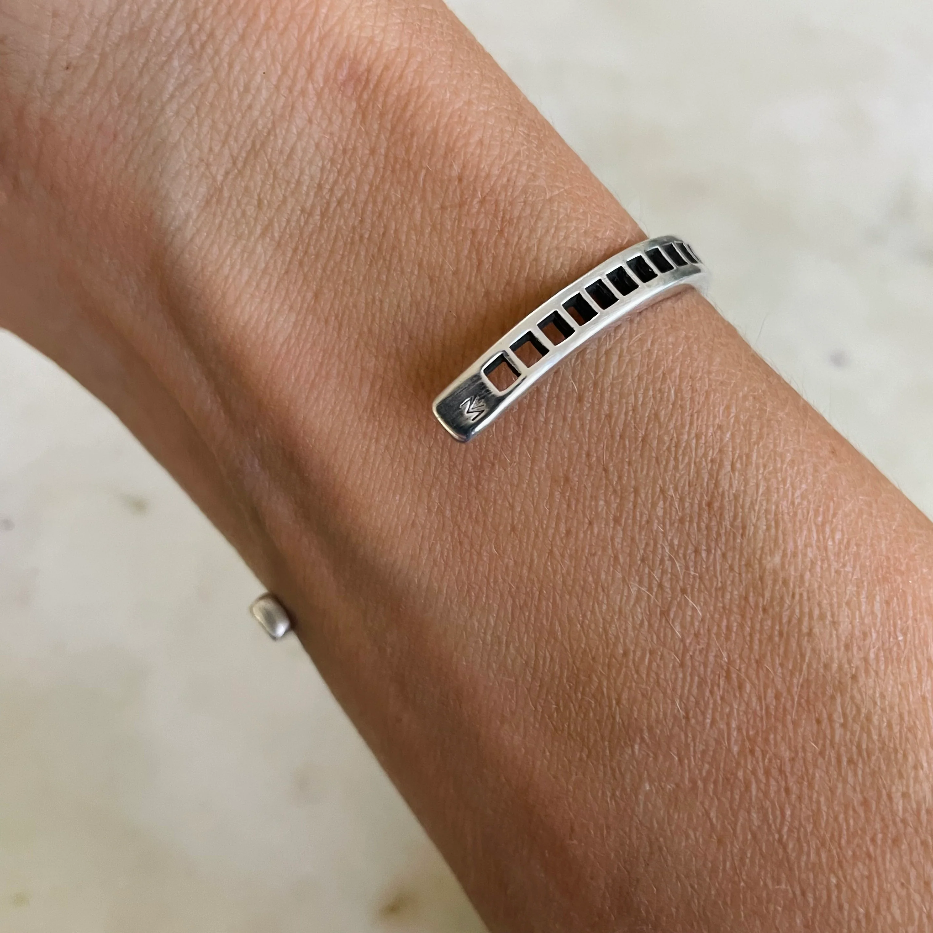 GRID CUFF — 1 ROW - Image 12