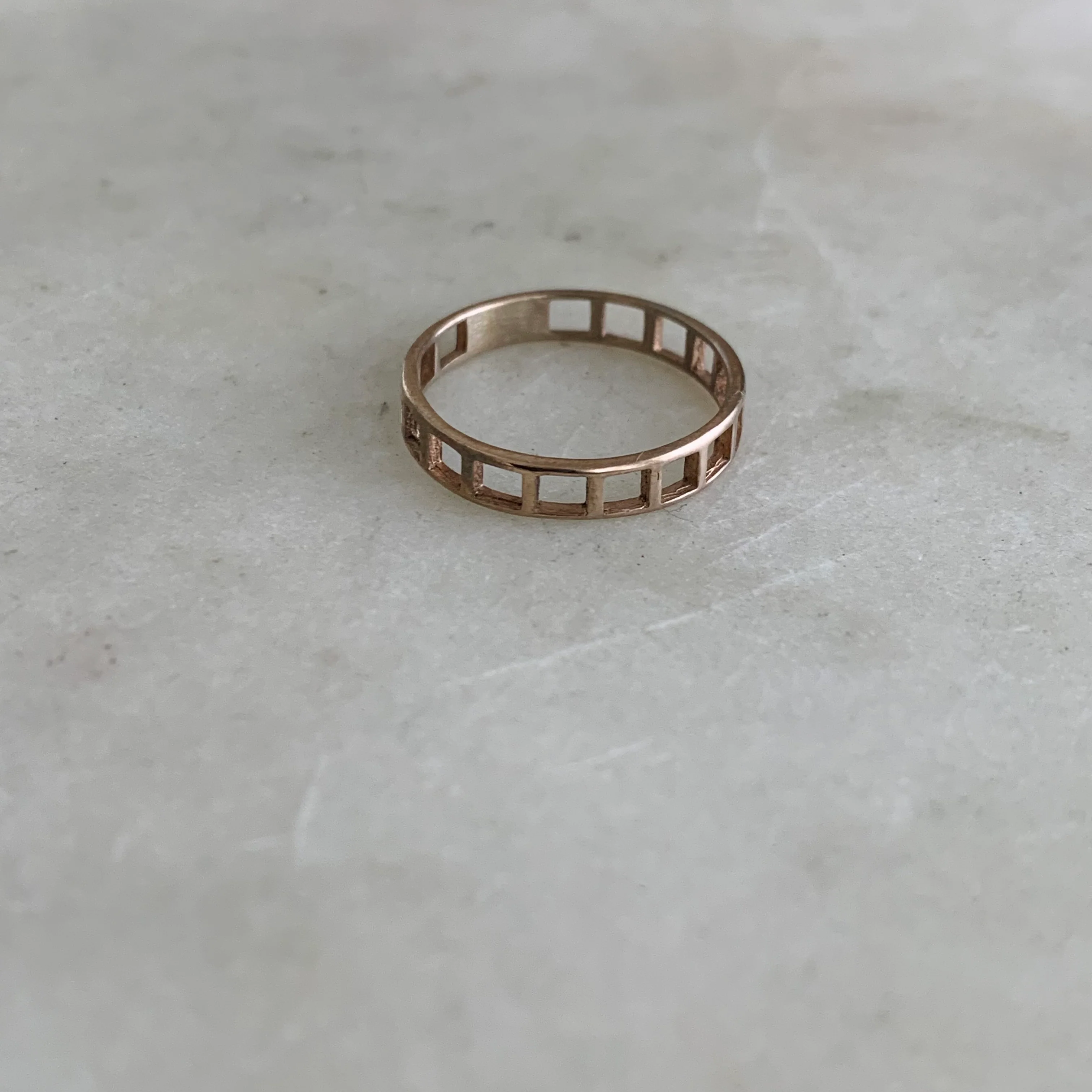 ARCHIVE — GRID RING — 1 ROW - Image 3