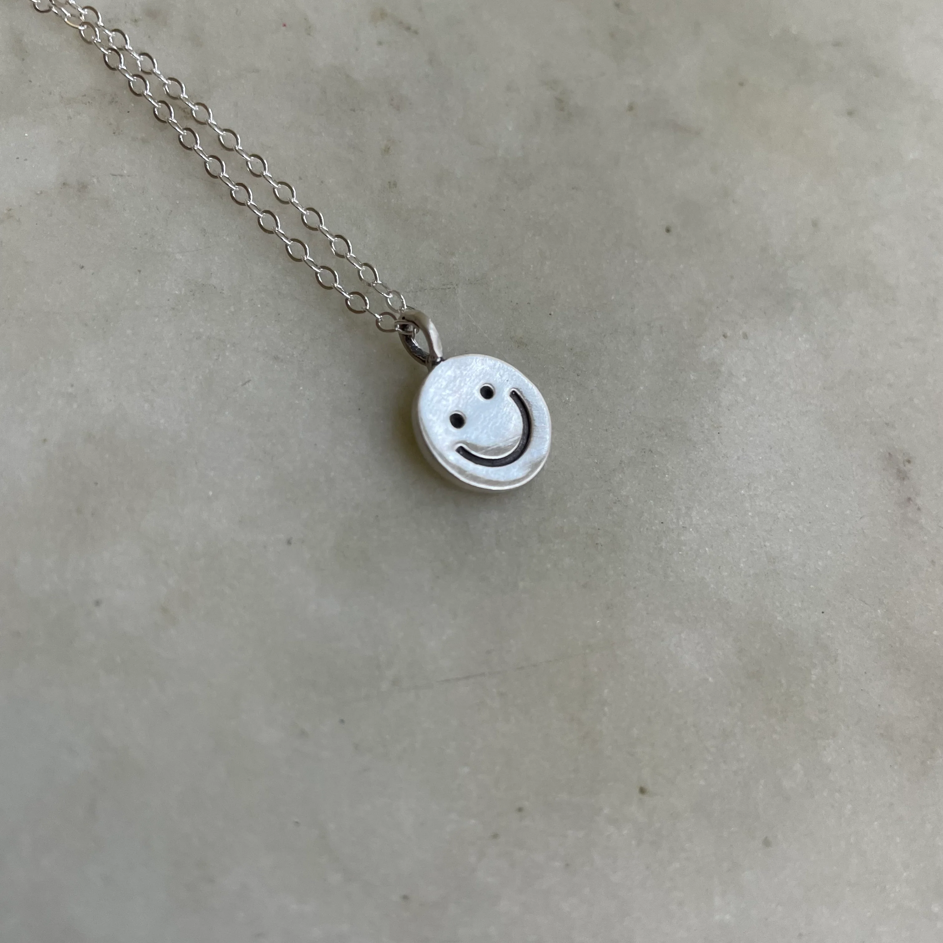 ARCHIVE — HAPPY FACE PENDANT - Image 10