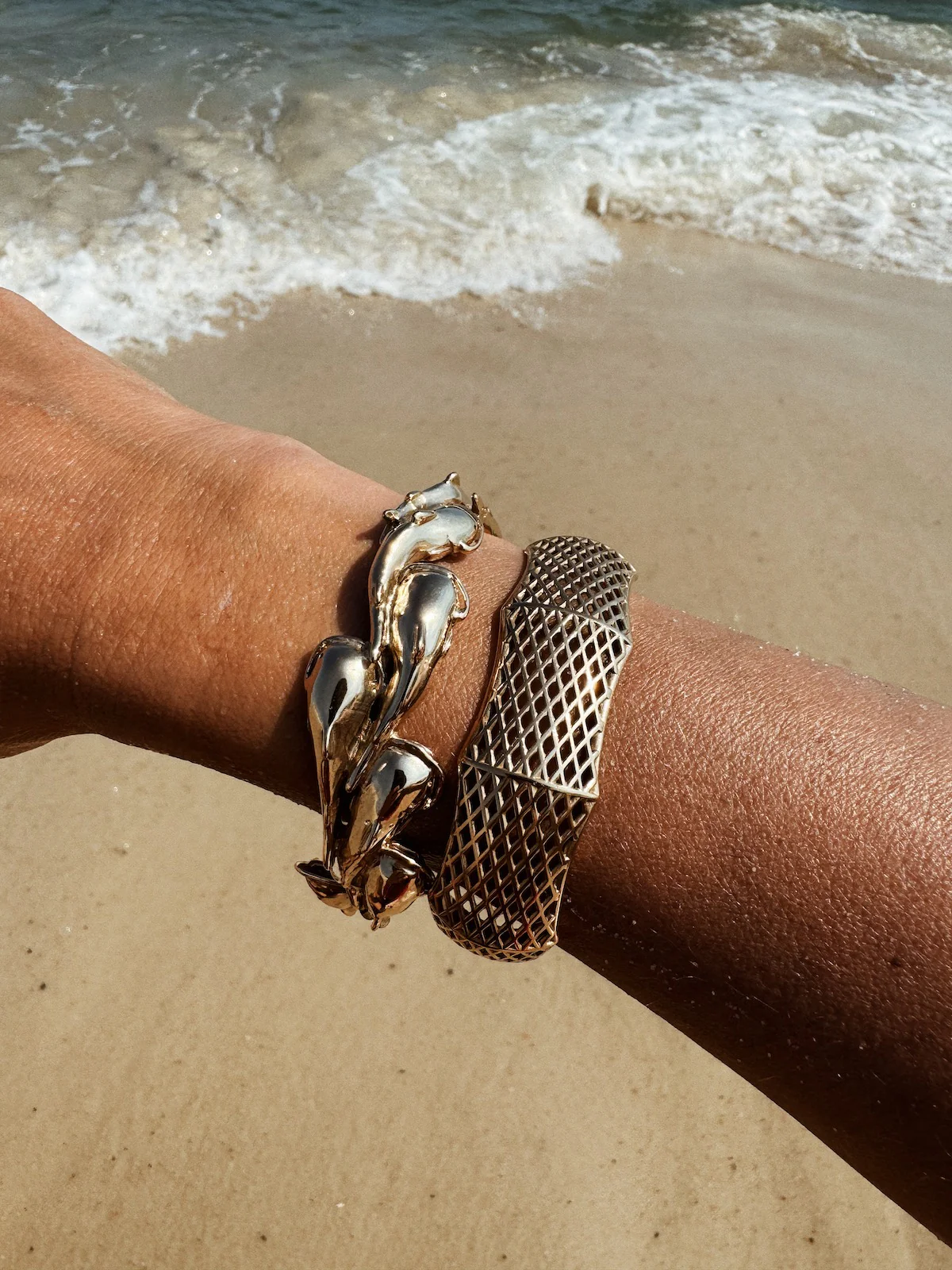 HOOP NET CUFF - Image 3