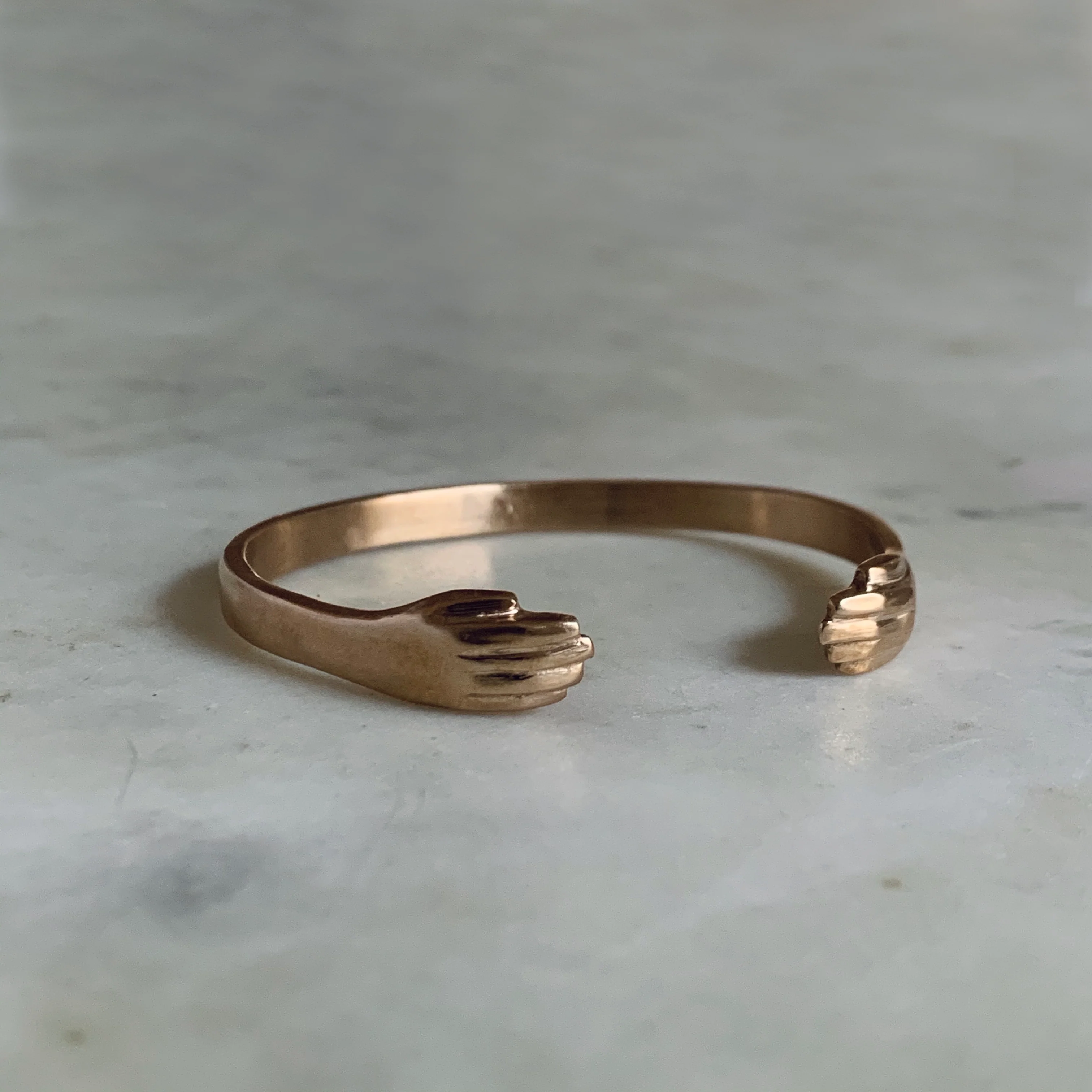 HUG CUFF - Image 3