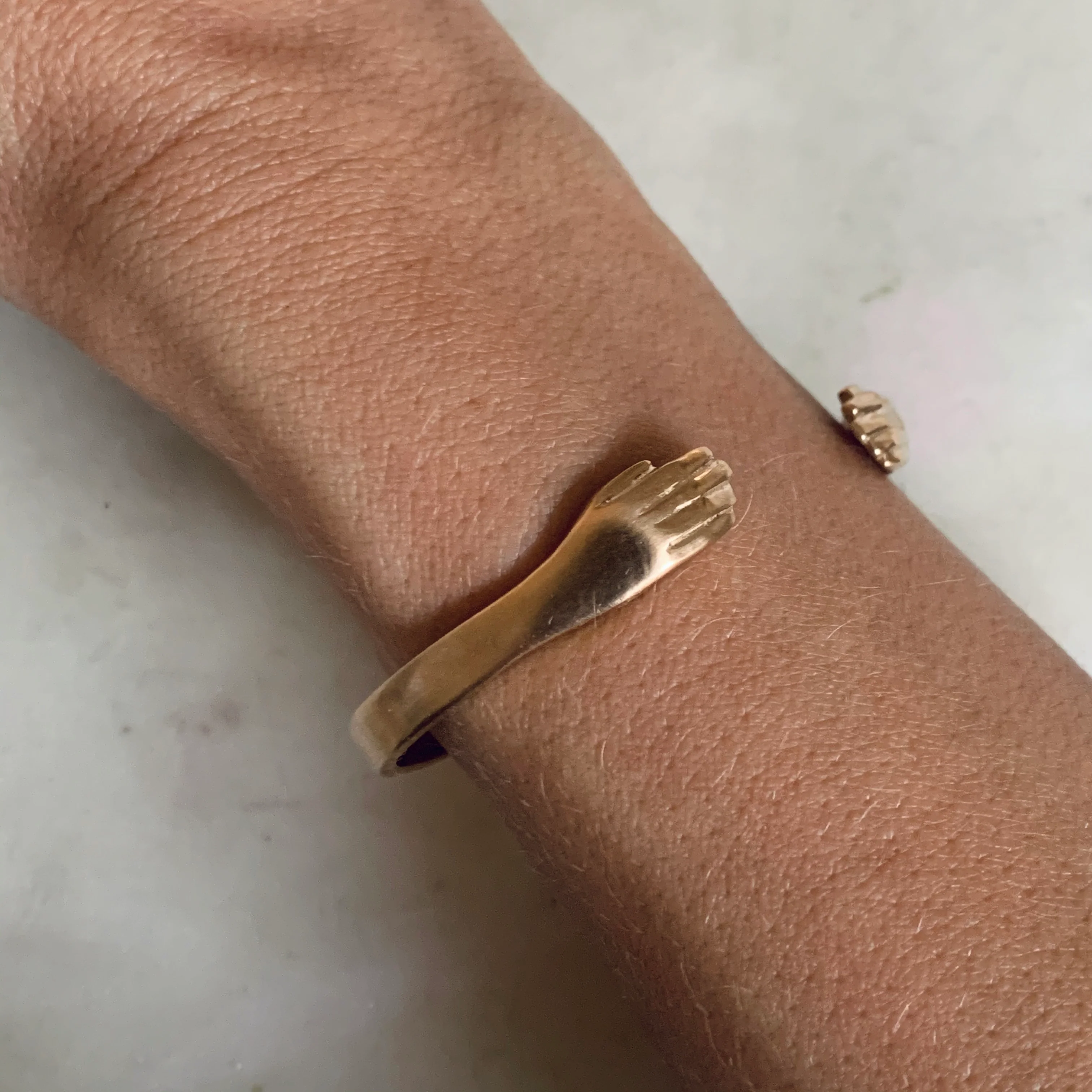 HUG CUFF - Image 6
